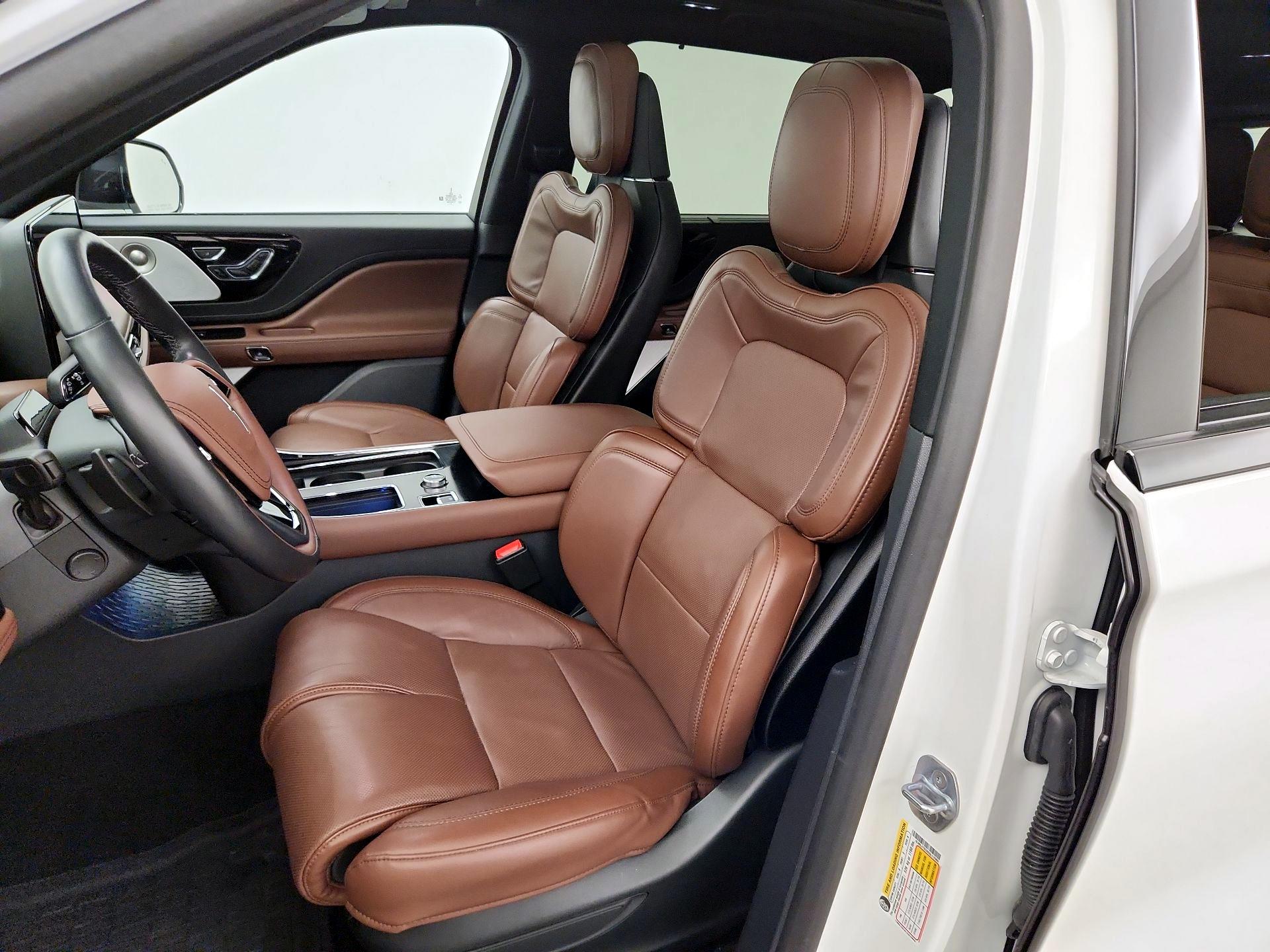 Thumbnail: 2025 Lincoln Aviator - 11