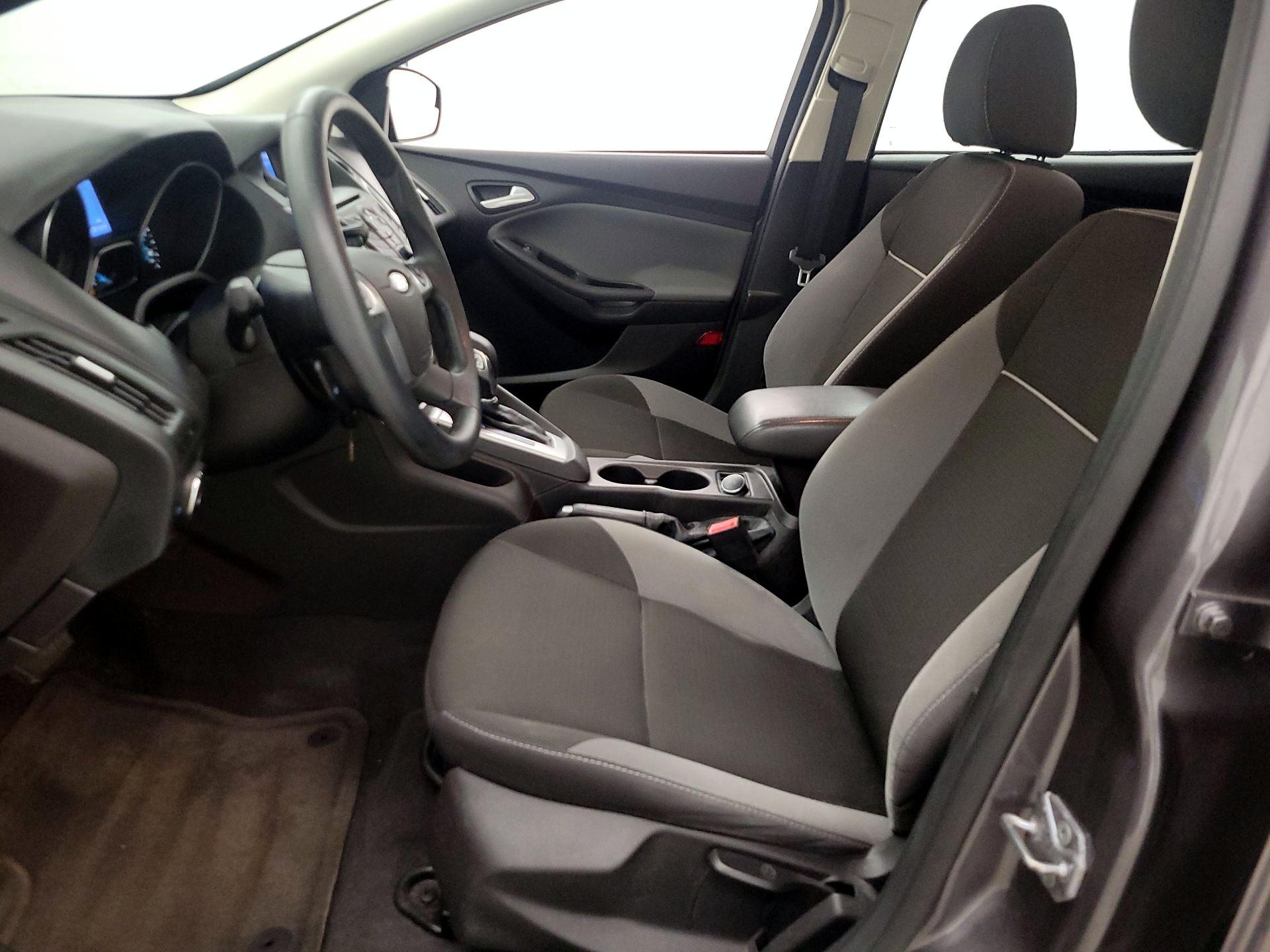 Thumbnail: 2014 Ford Focus - 11