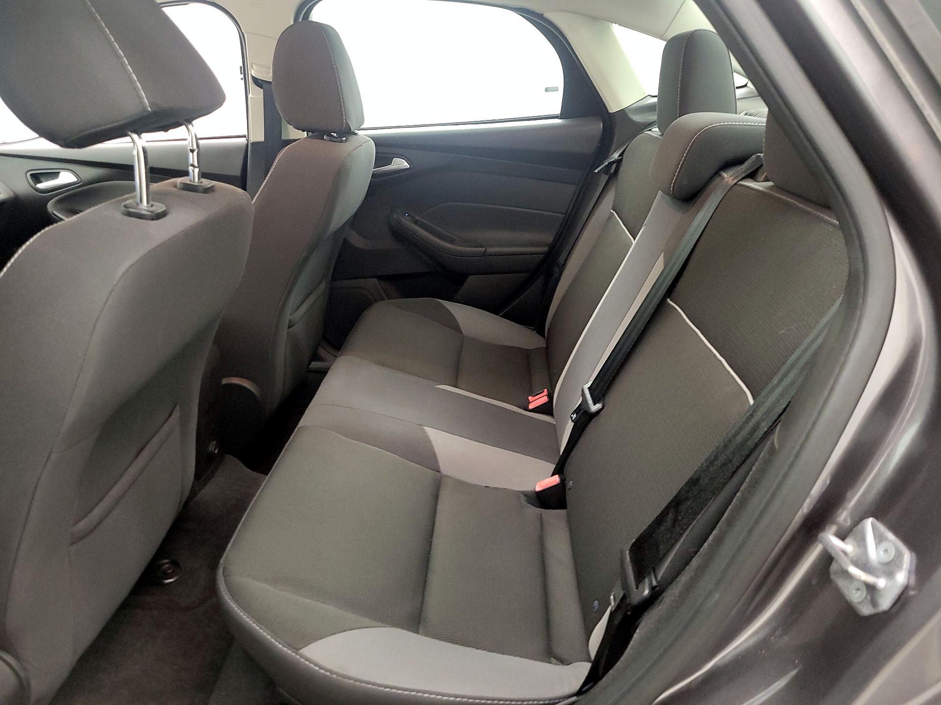 Thumbnail: 2014 Ford Focus - 18