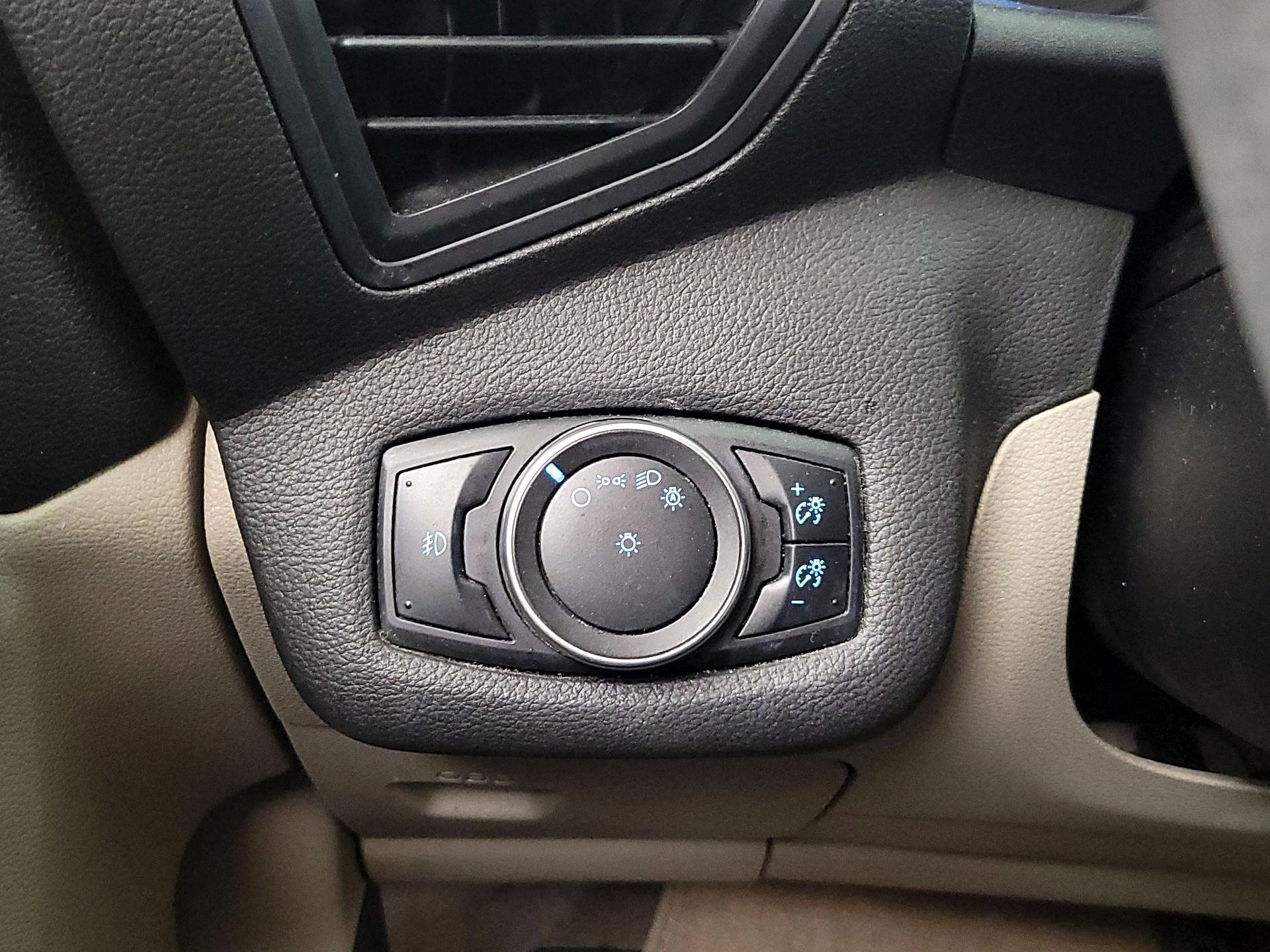 Thumbnail: 2016 Ford Escape - 13