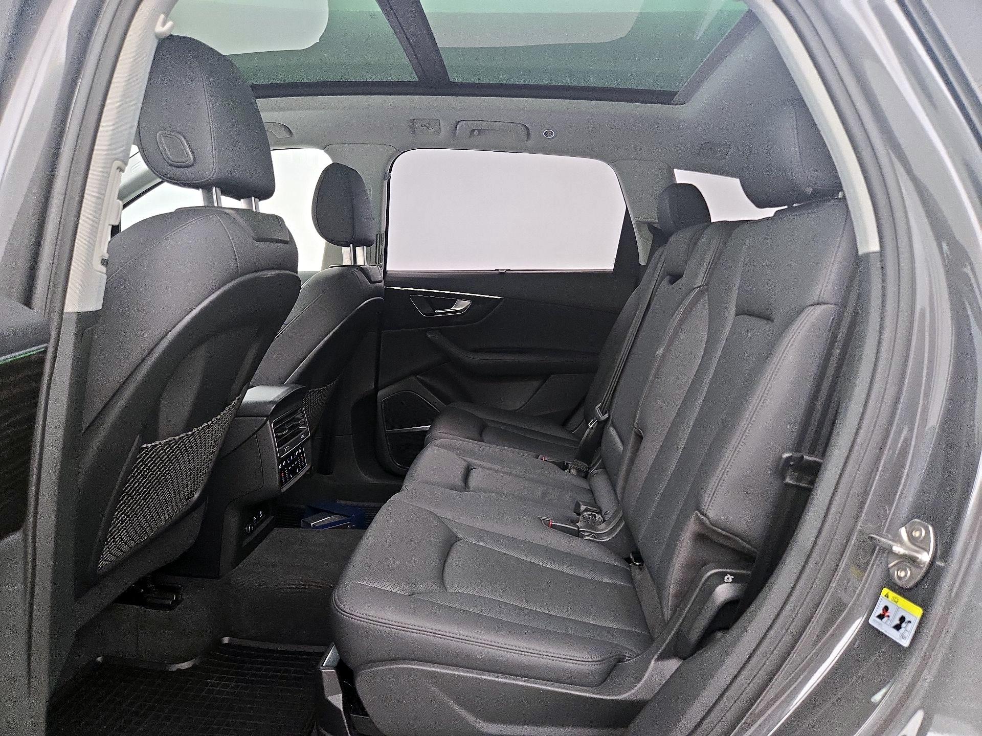 Thumbnail: 2022 Audi Q7 - 20