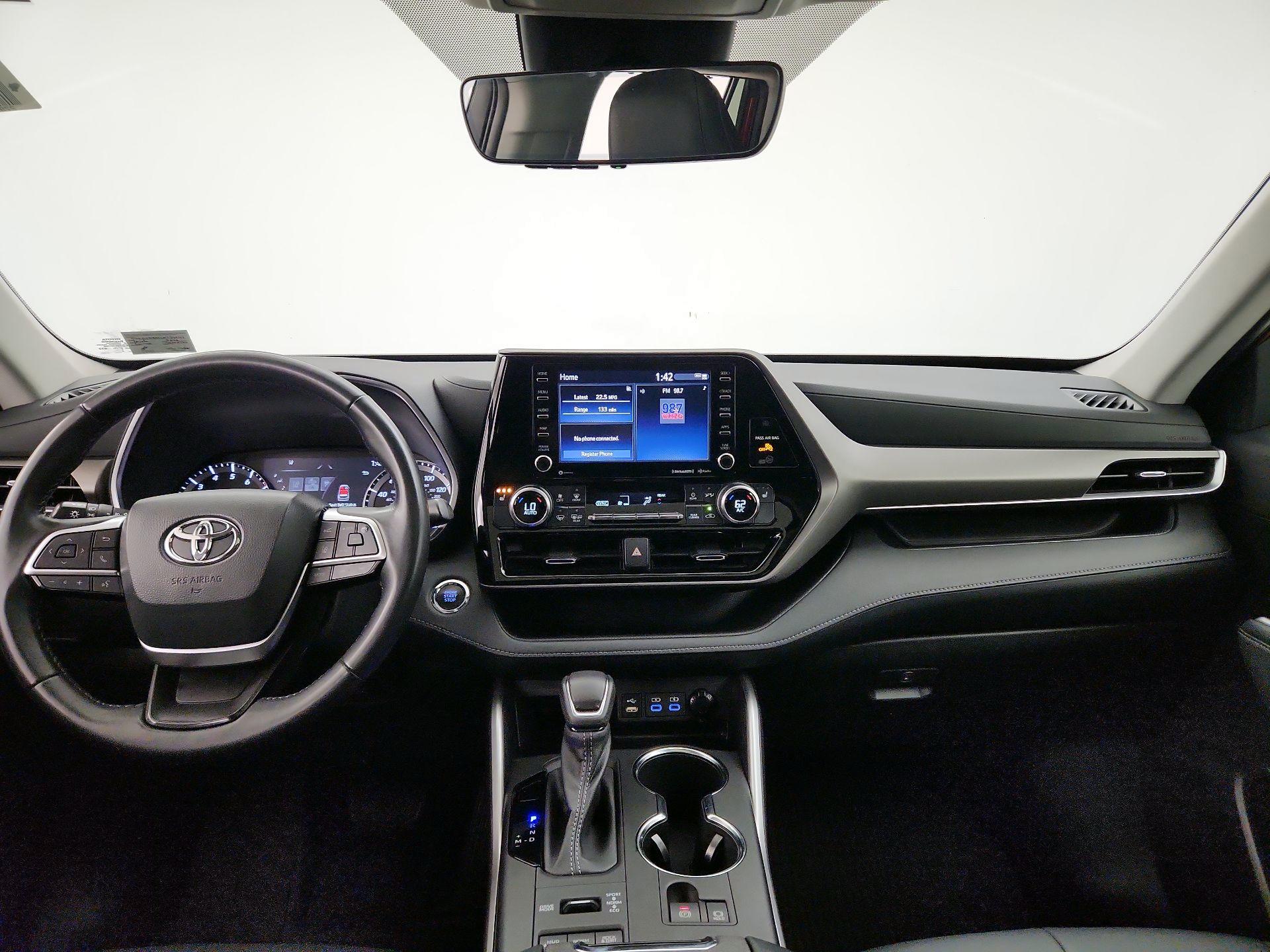 Thumbnail: 2022 Toyota Highlander - 9