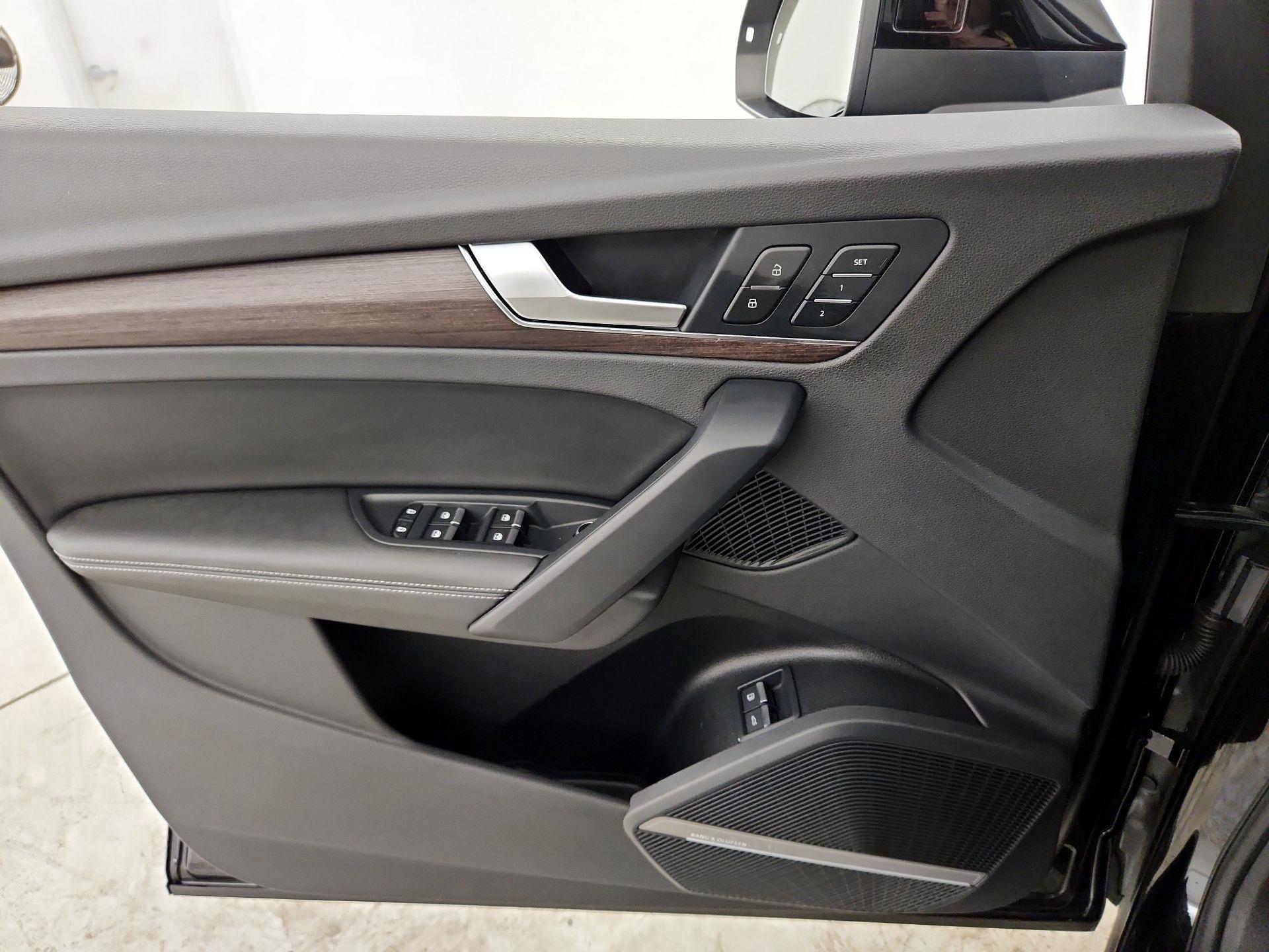 Thumbnail: 2022 Audi Q5 - 12