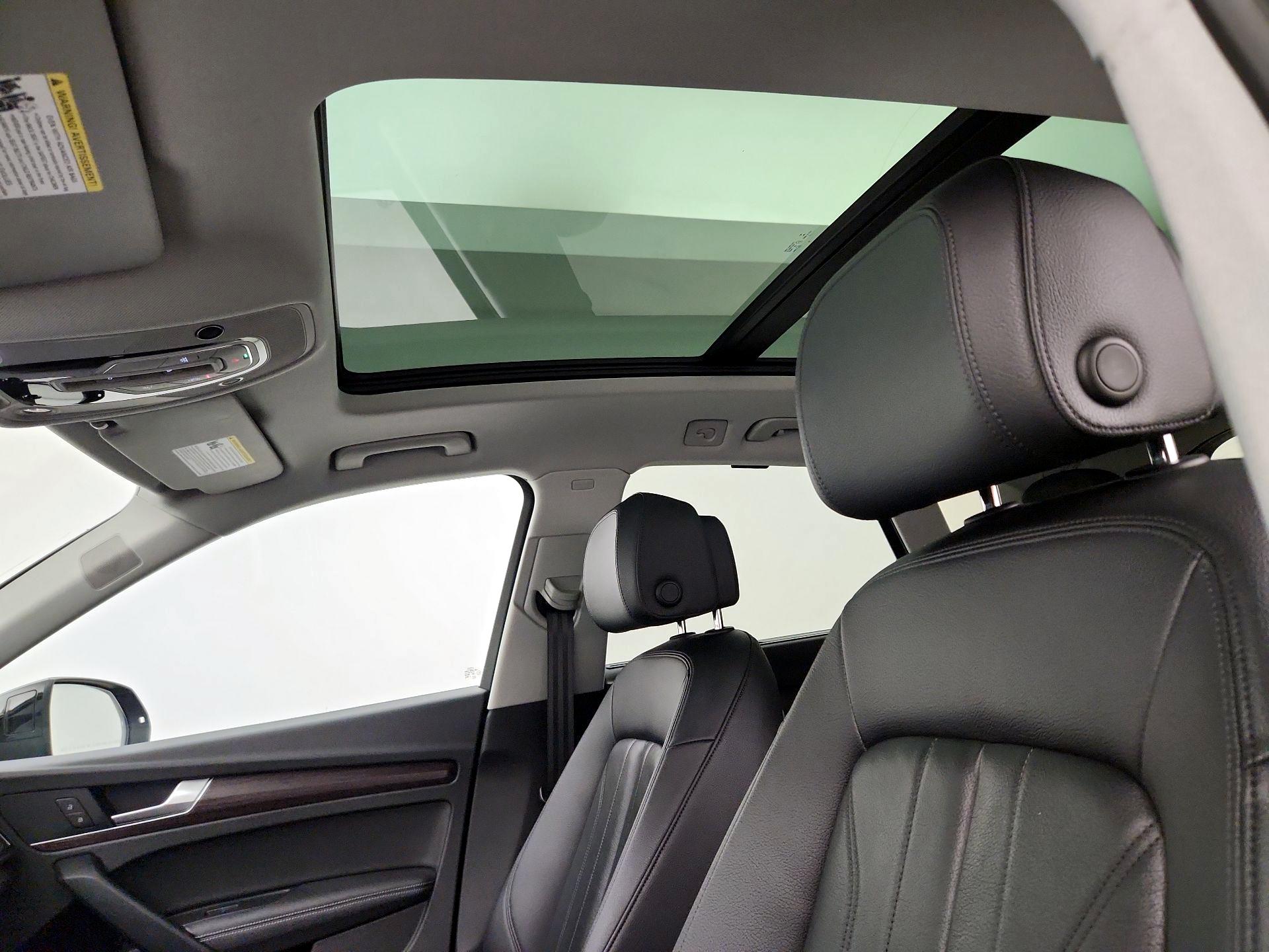 Thumbnail: 2022 Audi Q5 - 20