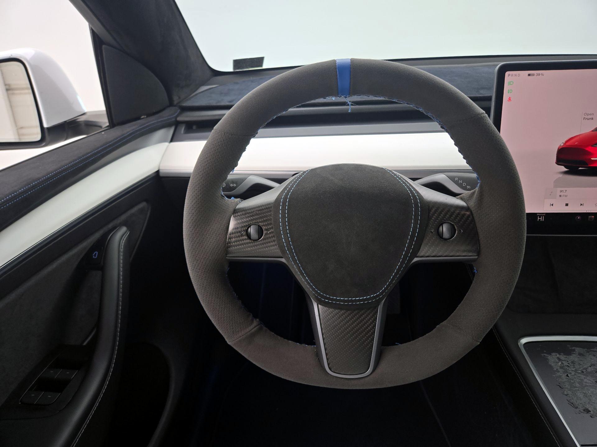 Thumbnail: 2023 Tesla Model Y - 10
