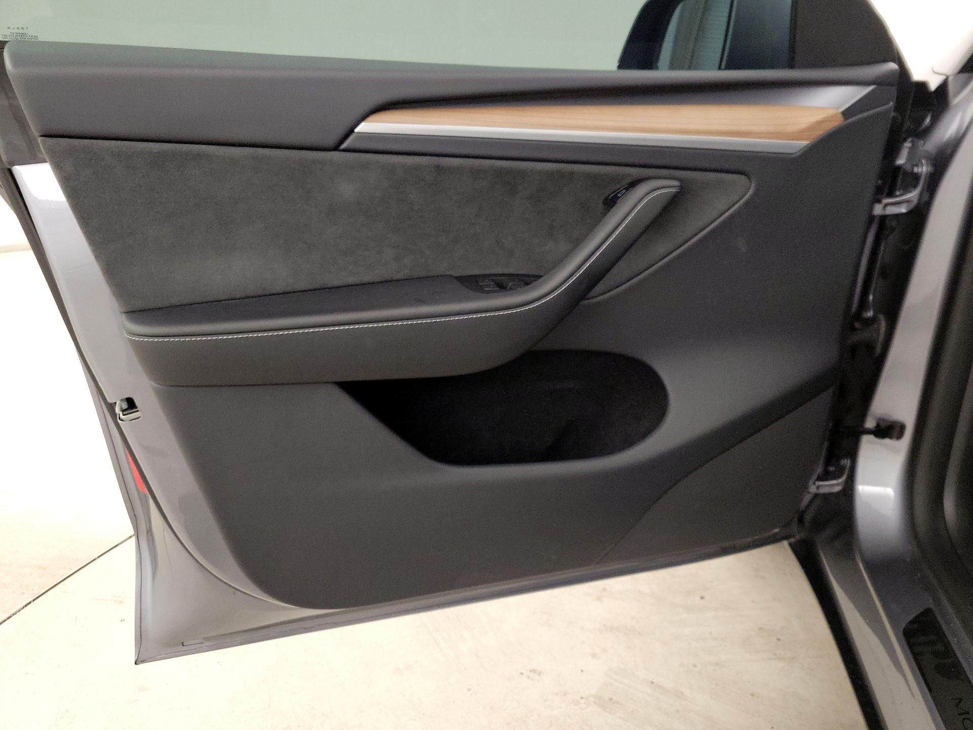 Thumbnail: 2024 Tesla Model Y - 12
