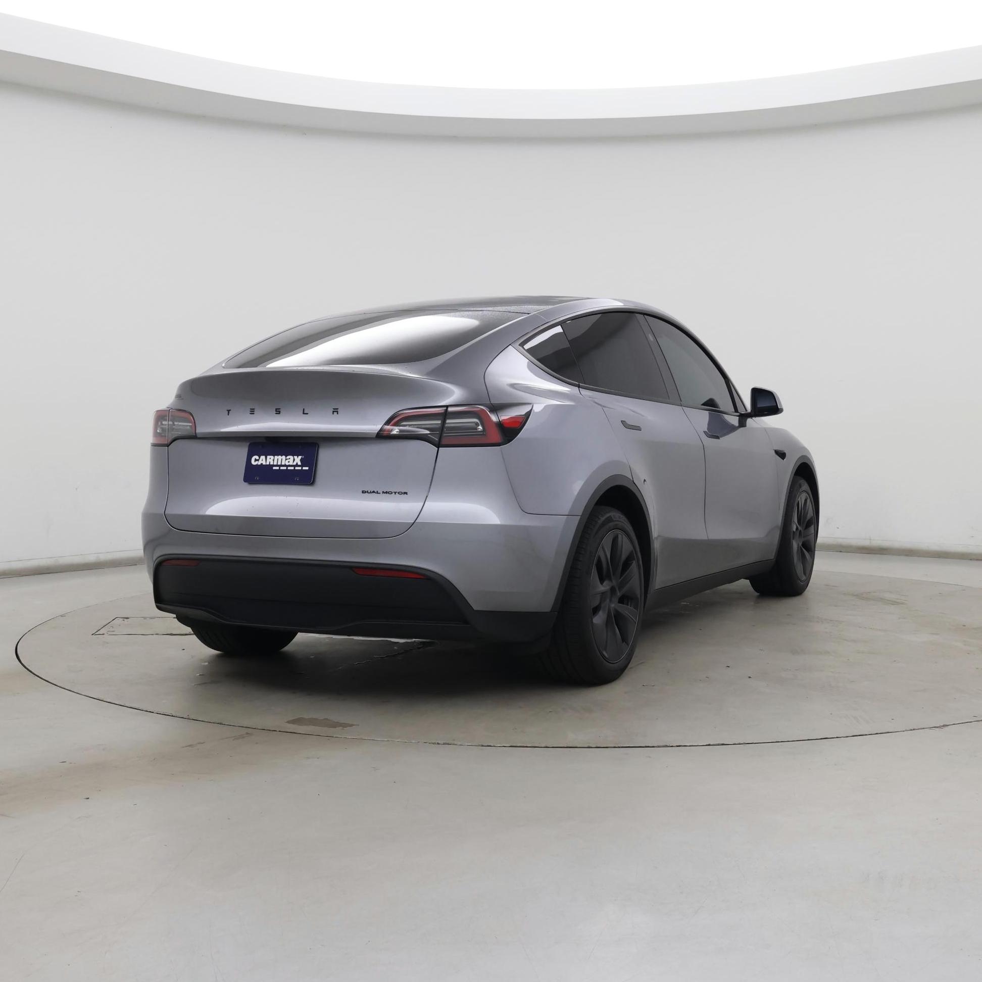 Thumbnail: 2024 Tesla Model Y - 8