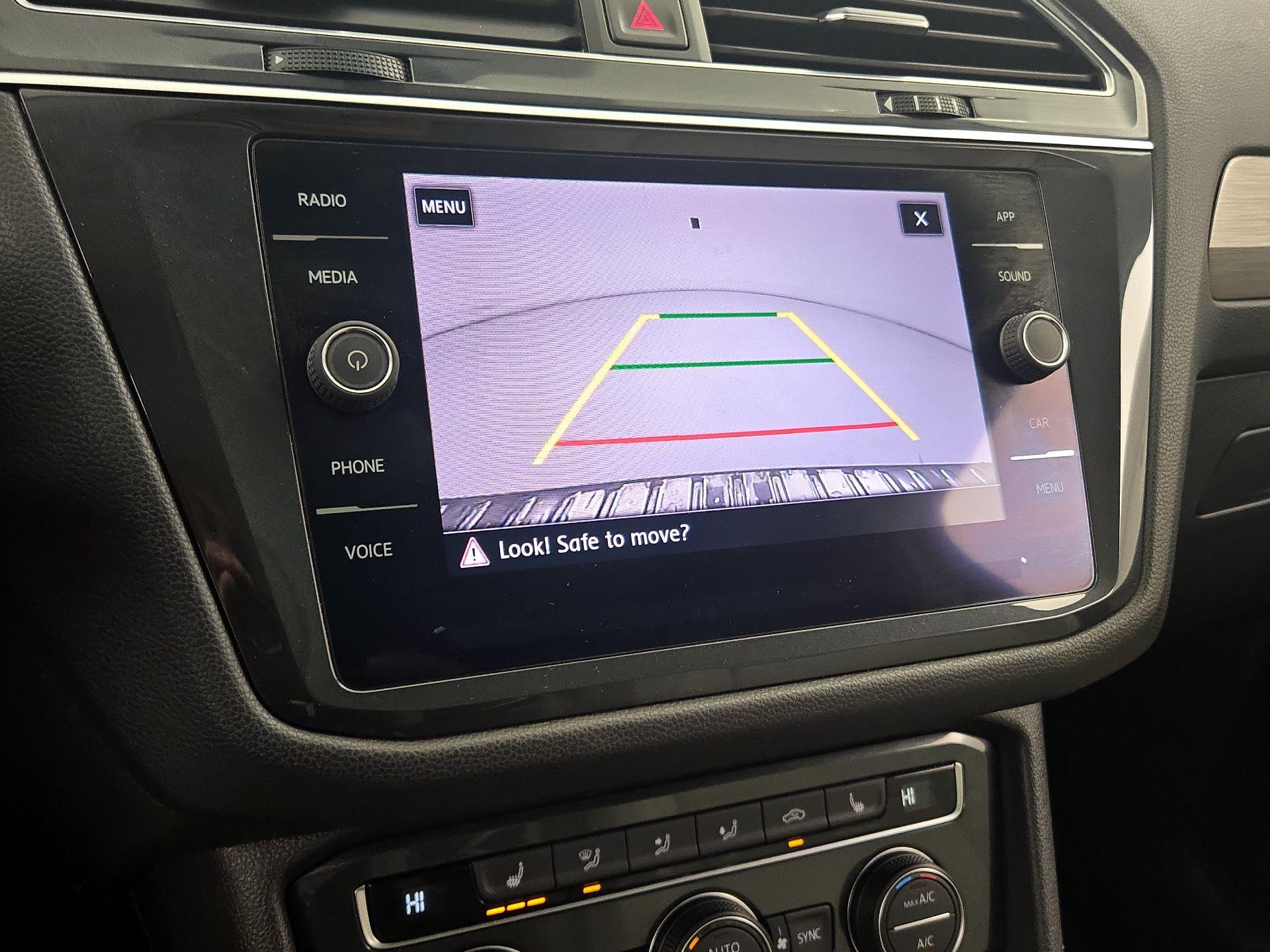 Thumbnail: 2019 Volkswagen Tiguan - 14