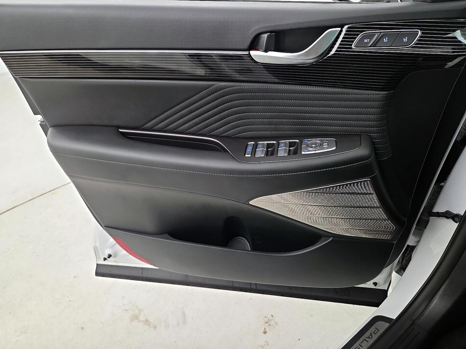 2025 Hyundai Palisade Calligraphy Night Edition - Photo 13