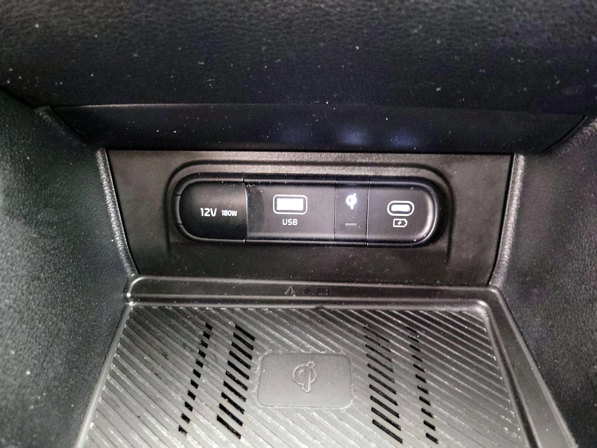 Thumbnail: 2023 Kia Sportage - 19