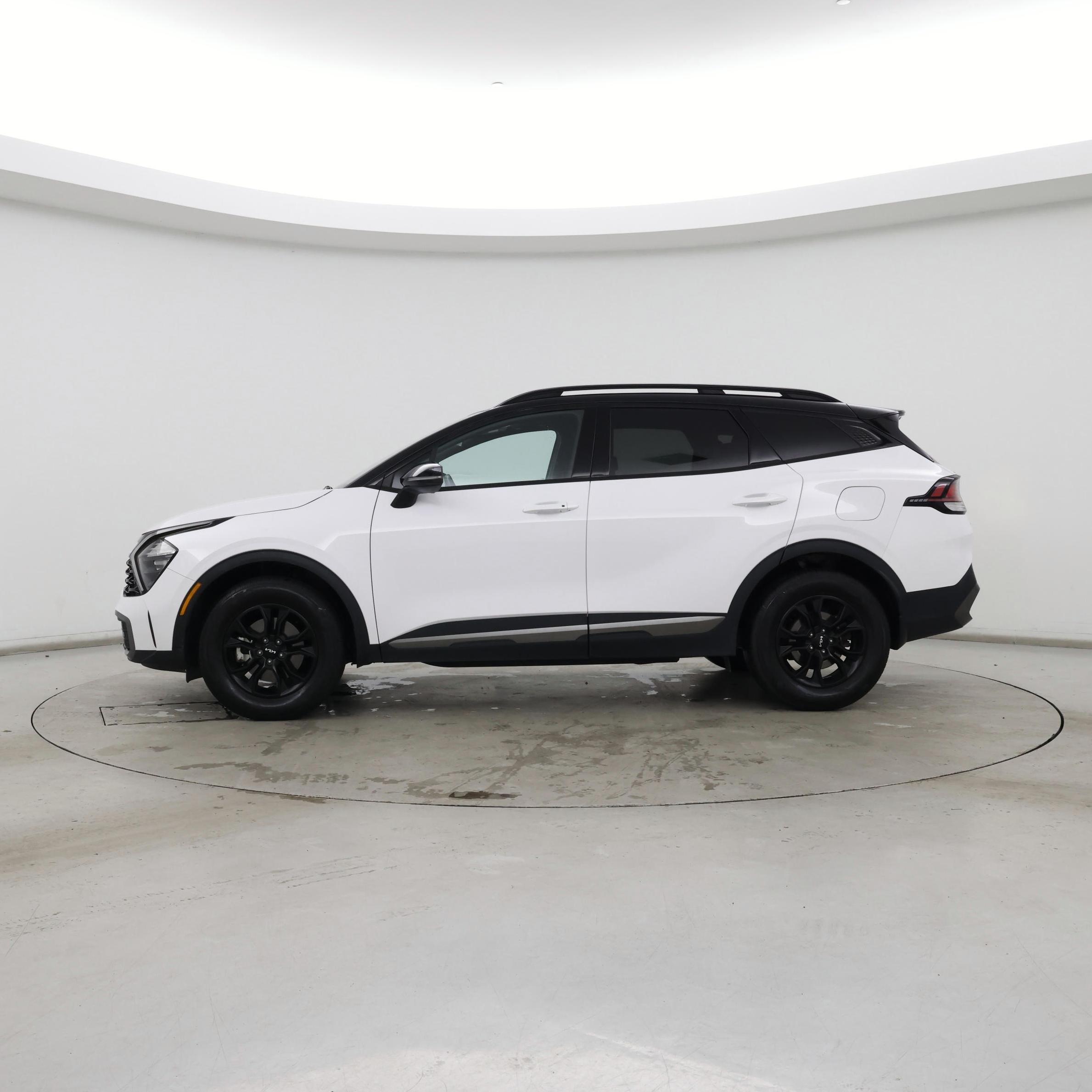 Thumbnail: 2023 Kia Sportage - 3