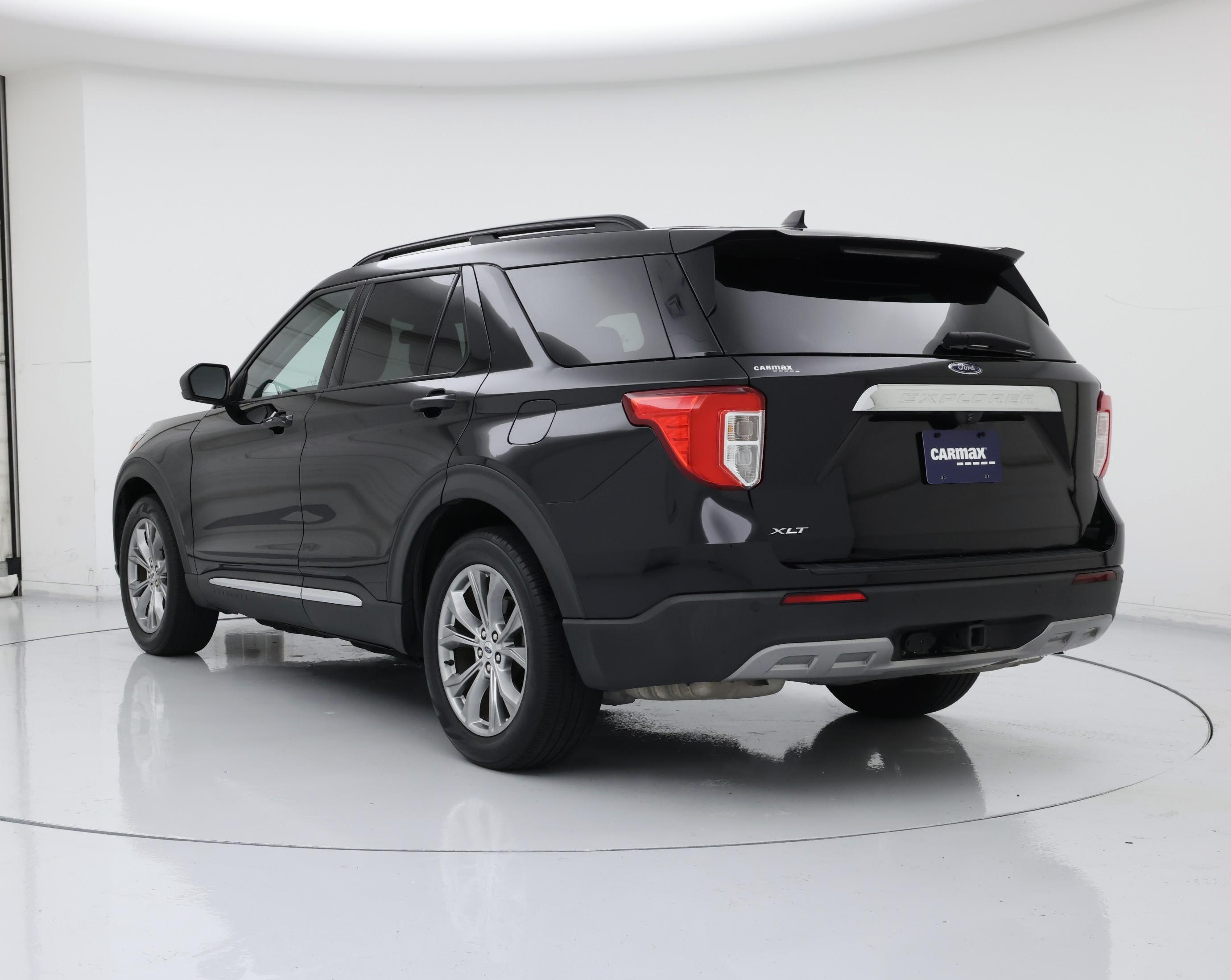 Thumbnail: 2022 Ford Explorer - 2