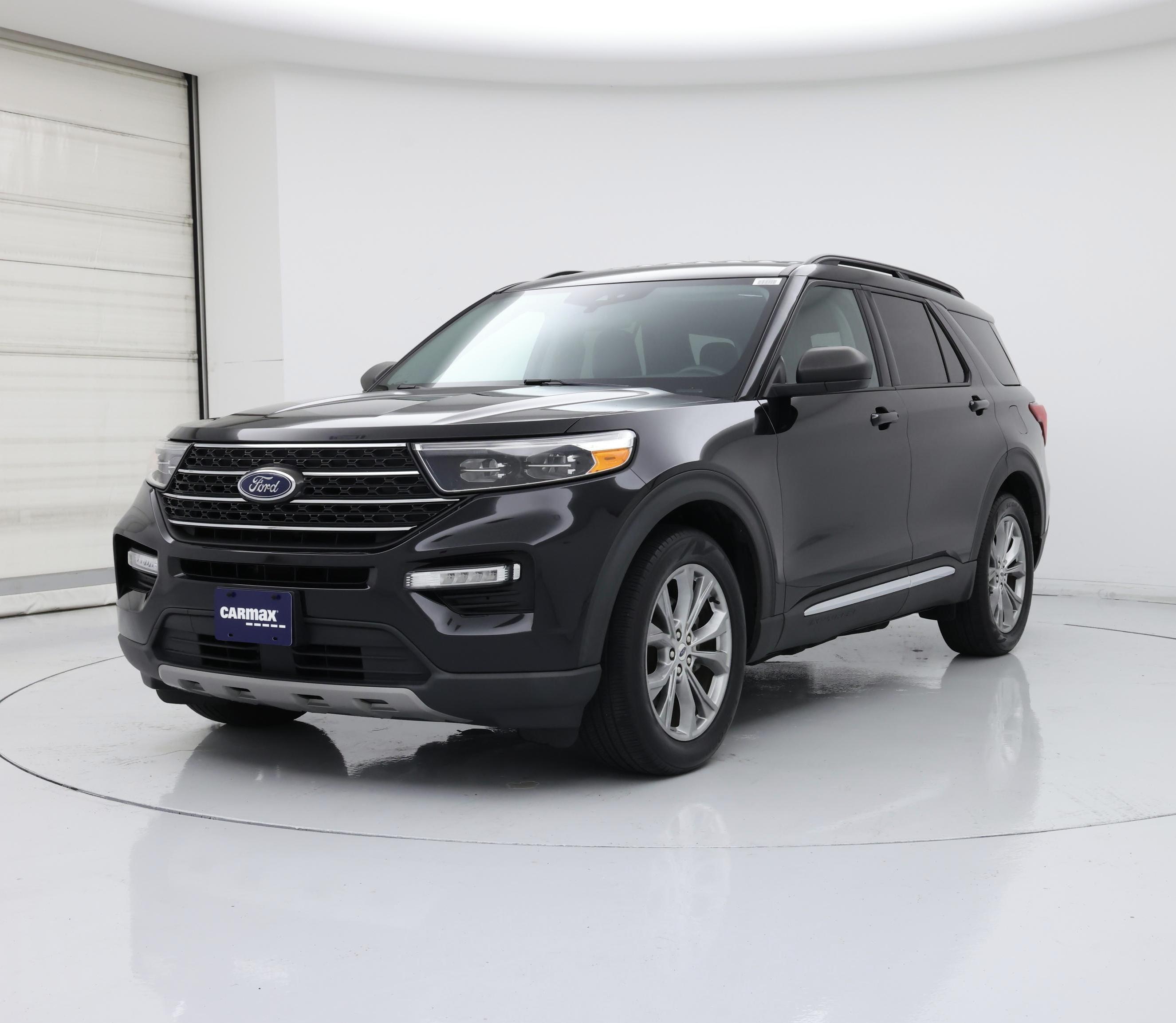 Thumbnail: 2022 Ford Explorer - 4