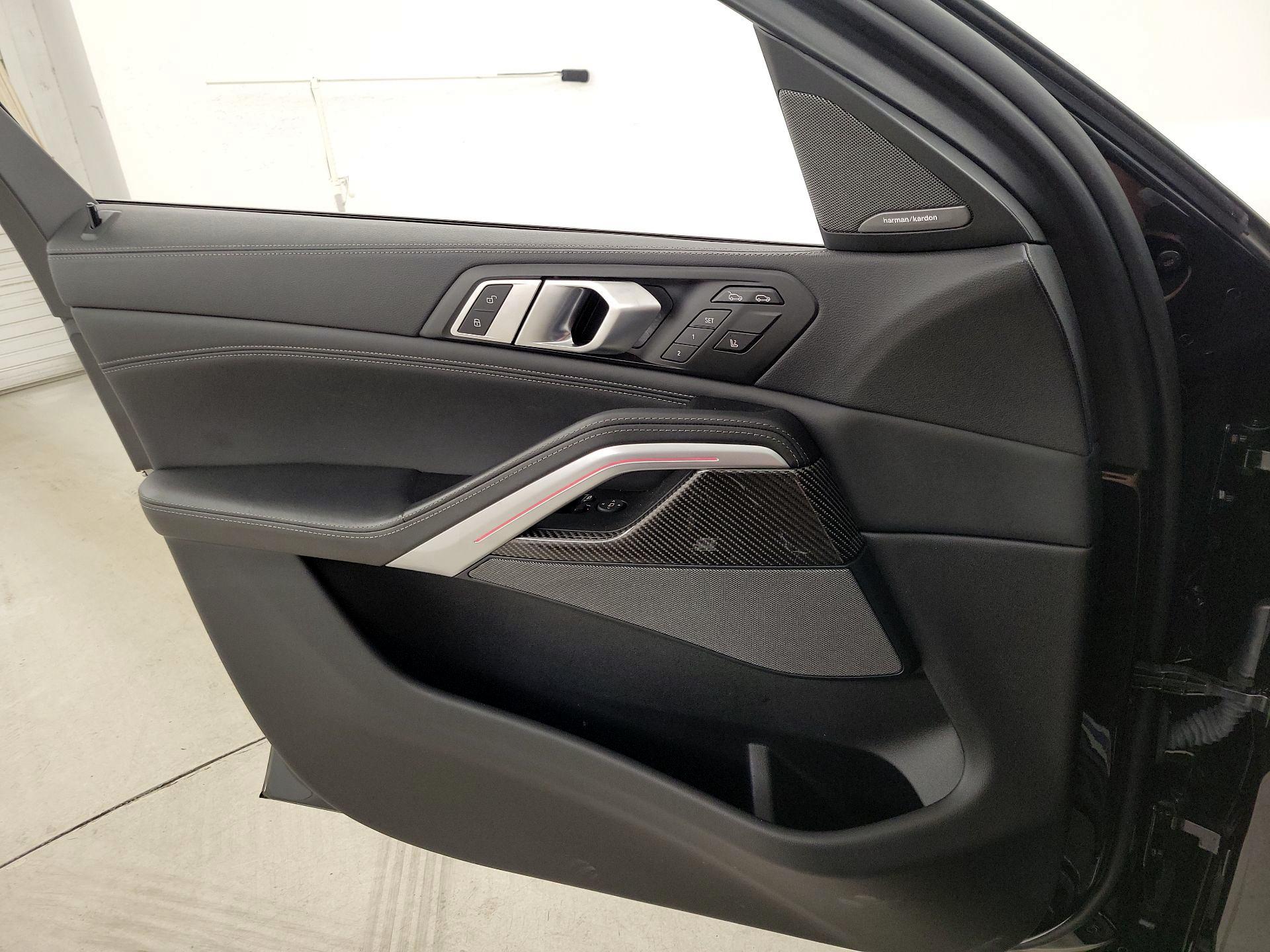 Thumbnail: 2023 BMW X6 - 12