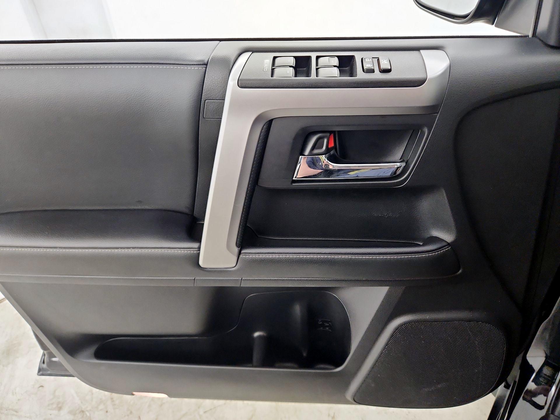 Thumbnail: 2024 Toyota 4Runner - 12