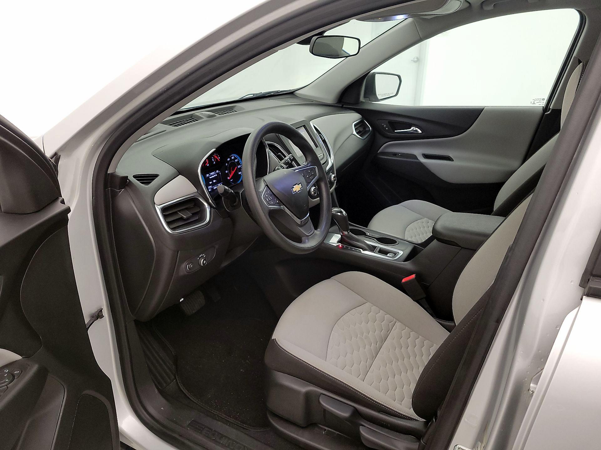 Thumbnail: 2021 Chevrolet Equinox - 11