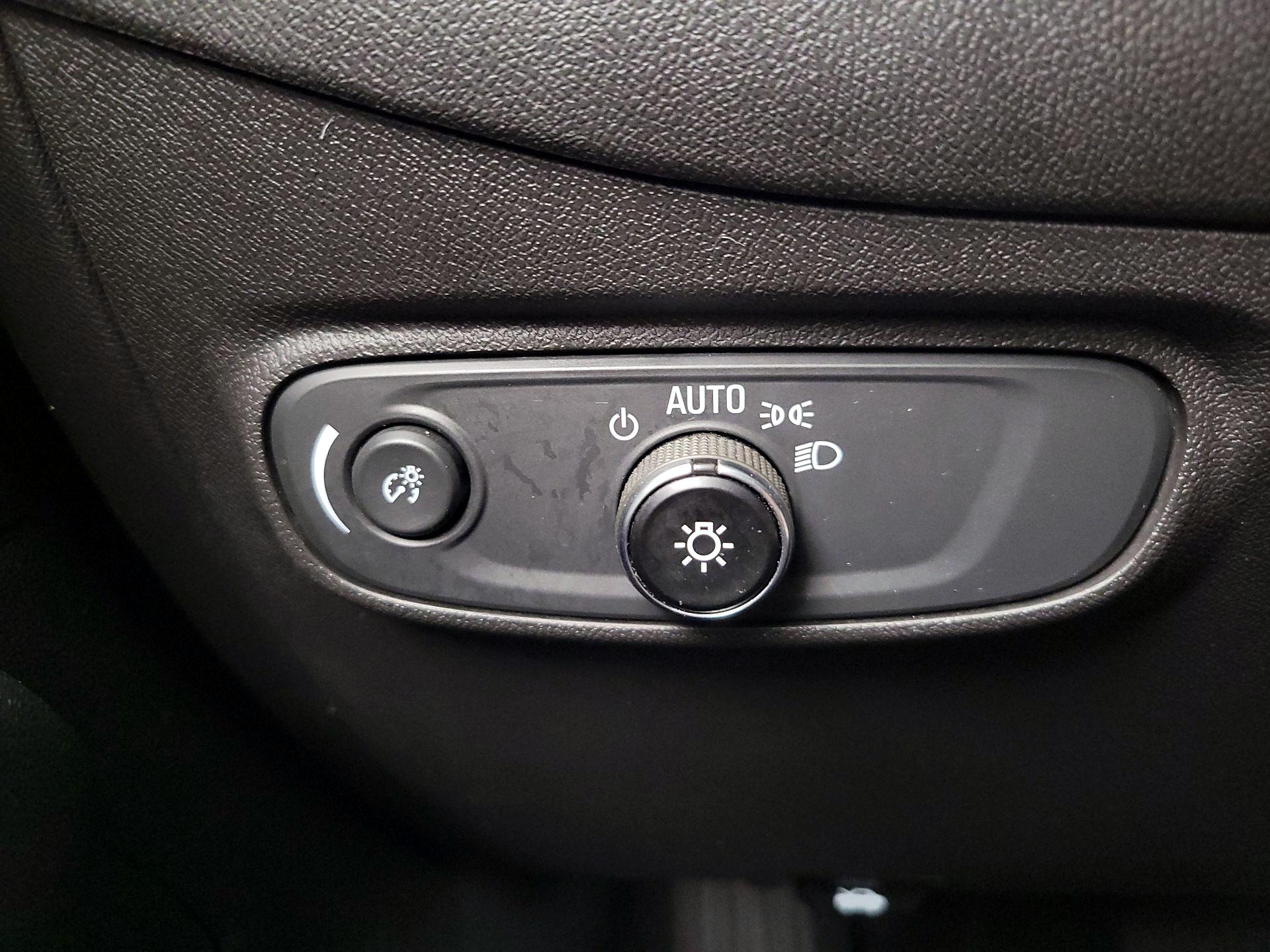 Thumbnail: 2021 Chevrolet Equinox - 13