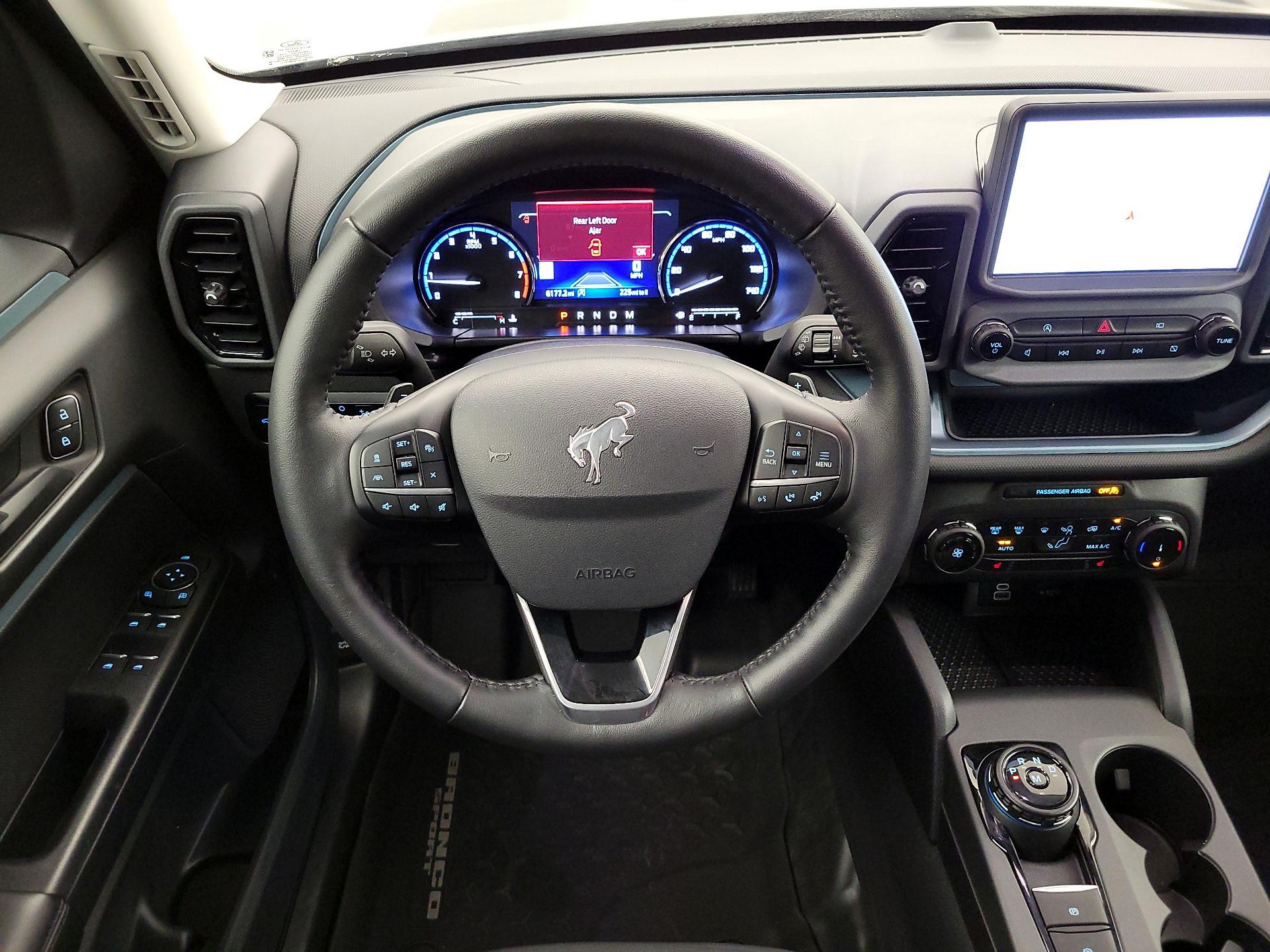 Thumbnail: 2023 Ford Bronco Sport - 10