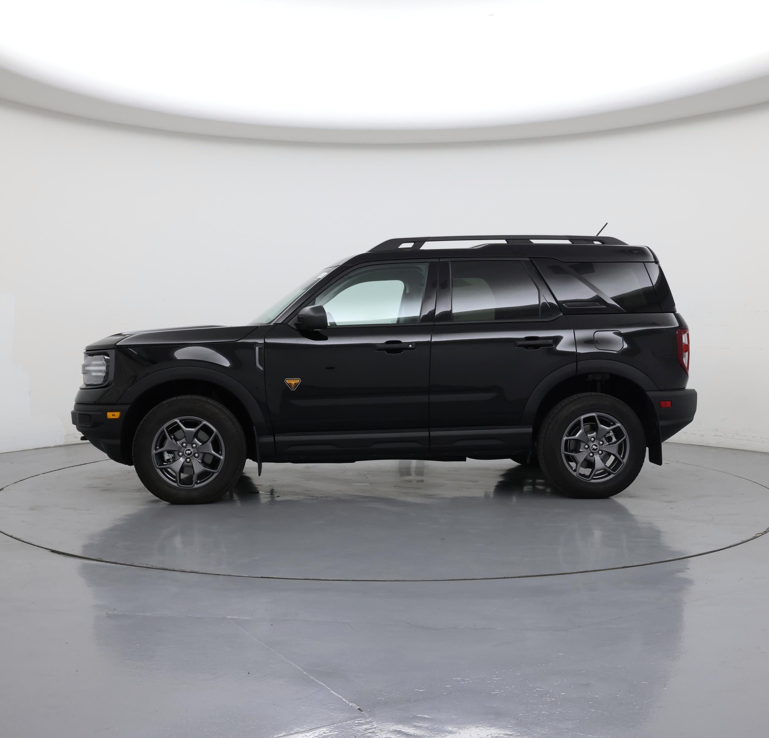 Thumbnail: 2023 Ford Bronco Sport - 3