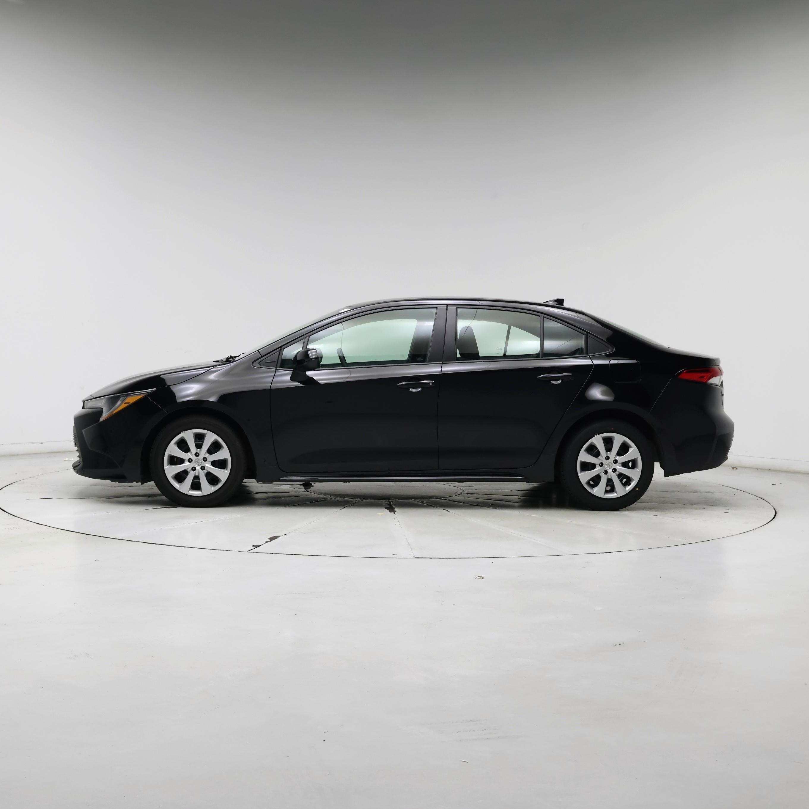 Thumbnail: 2023 Toyota Corolla - 3