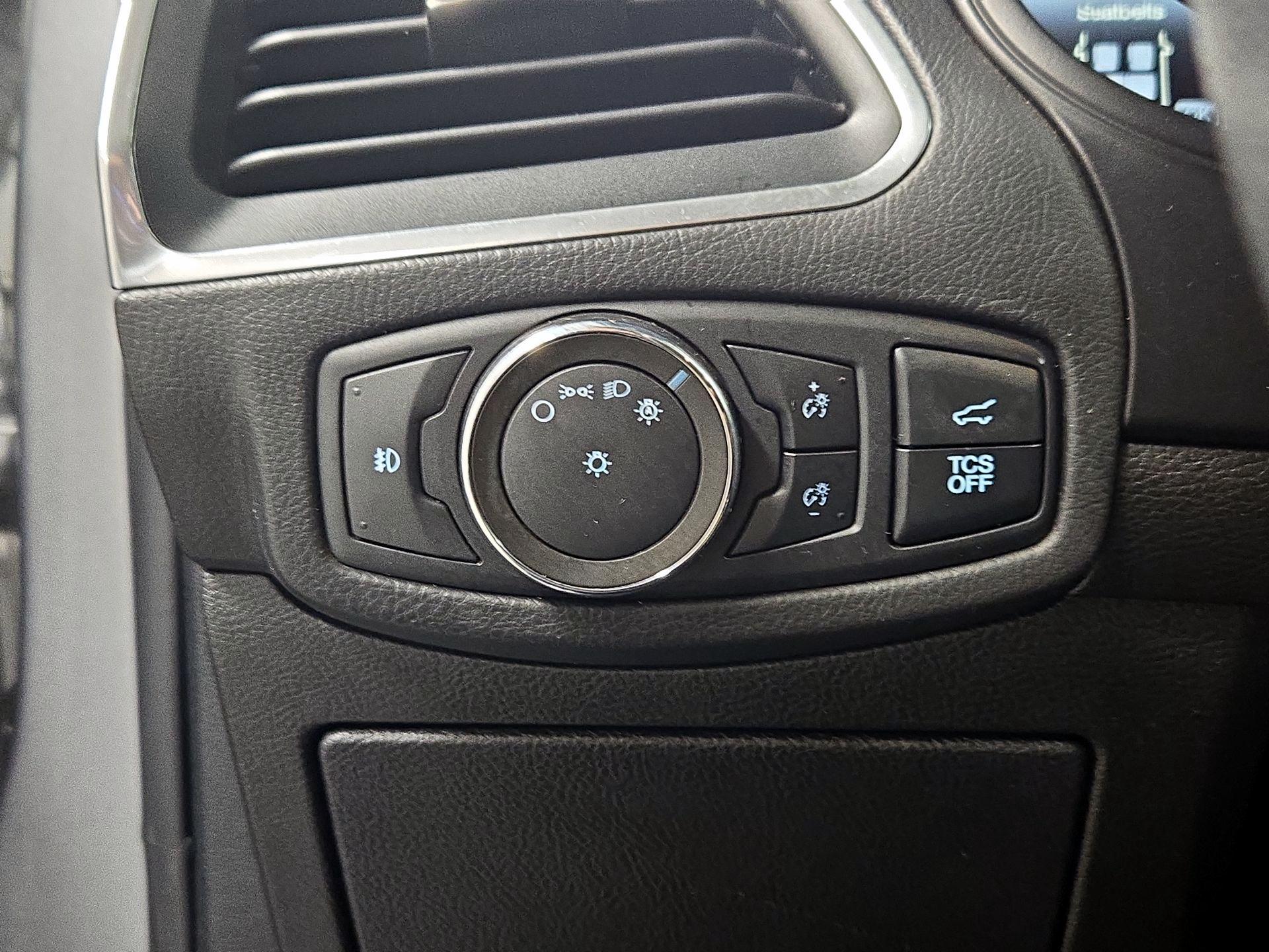 Thumbnail: 2022 Ford Edge - 13