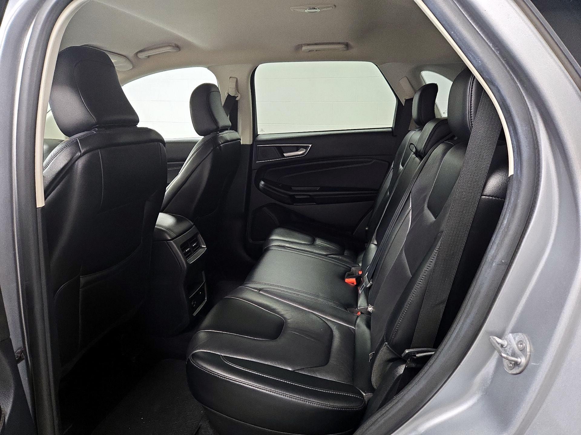 Thumbnail: 2022 Ford Edge - 19