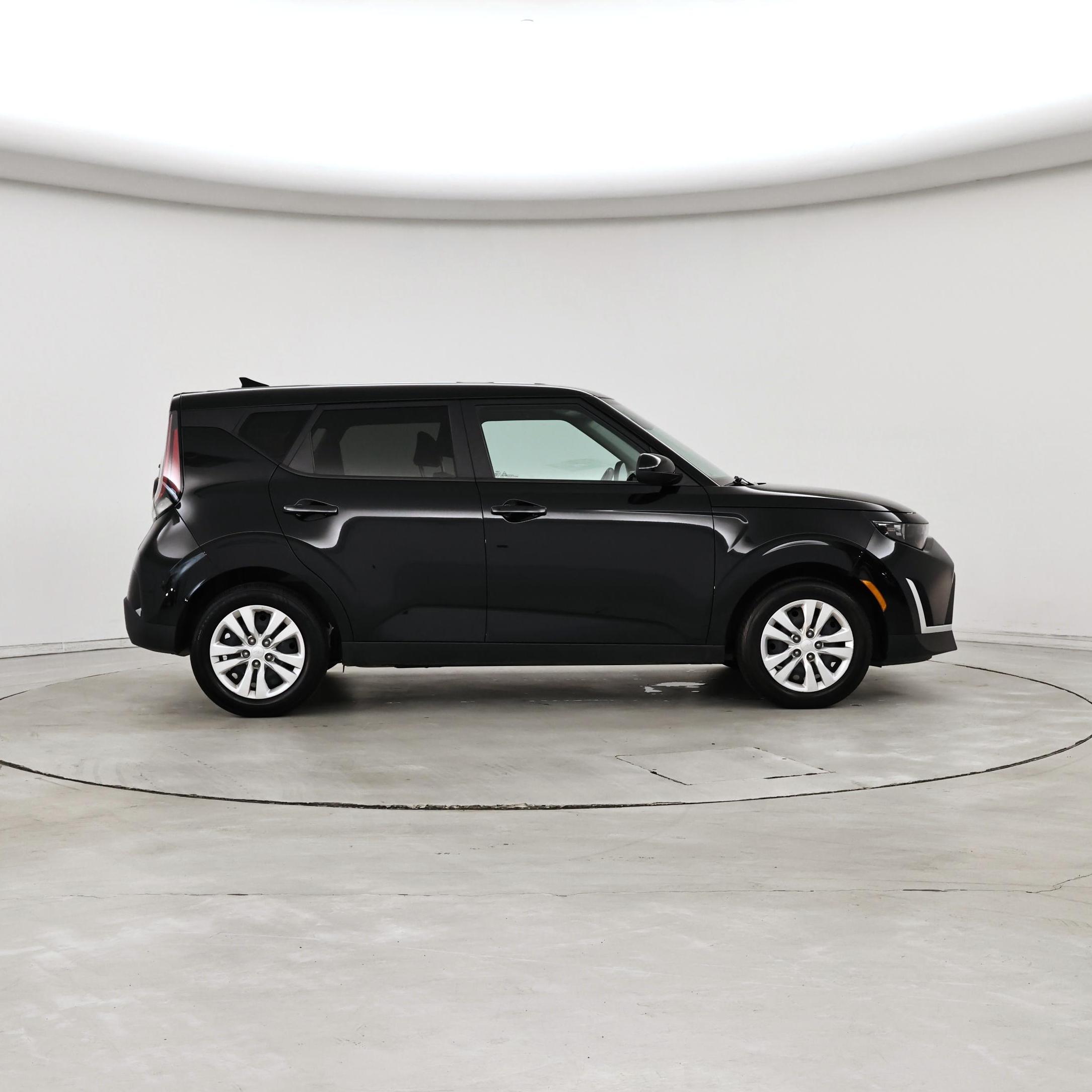 Thumbnail: 2023 Kia Soul - 7