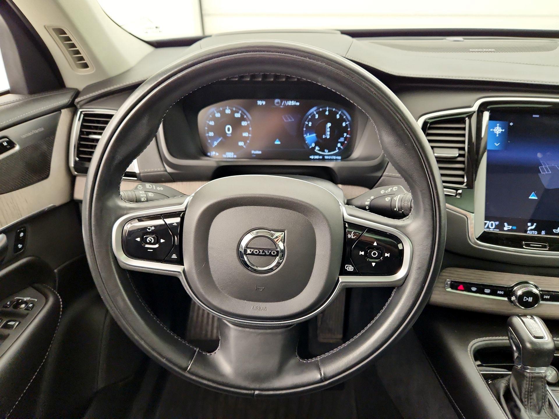 Thumbnail: 2022 Volvo XC90 - 10
