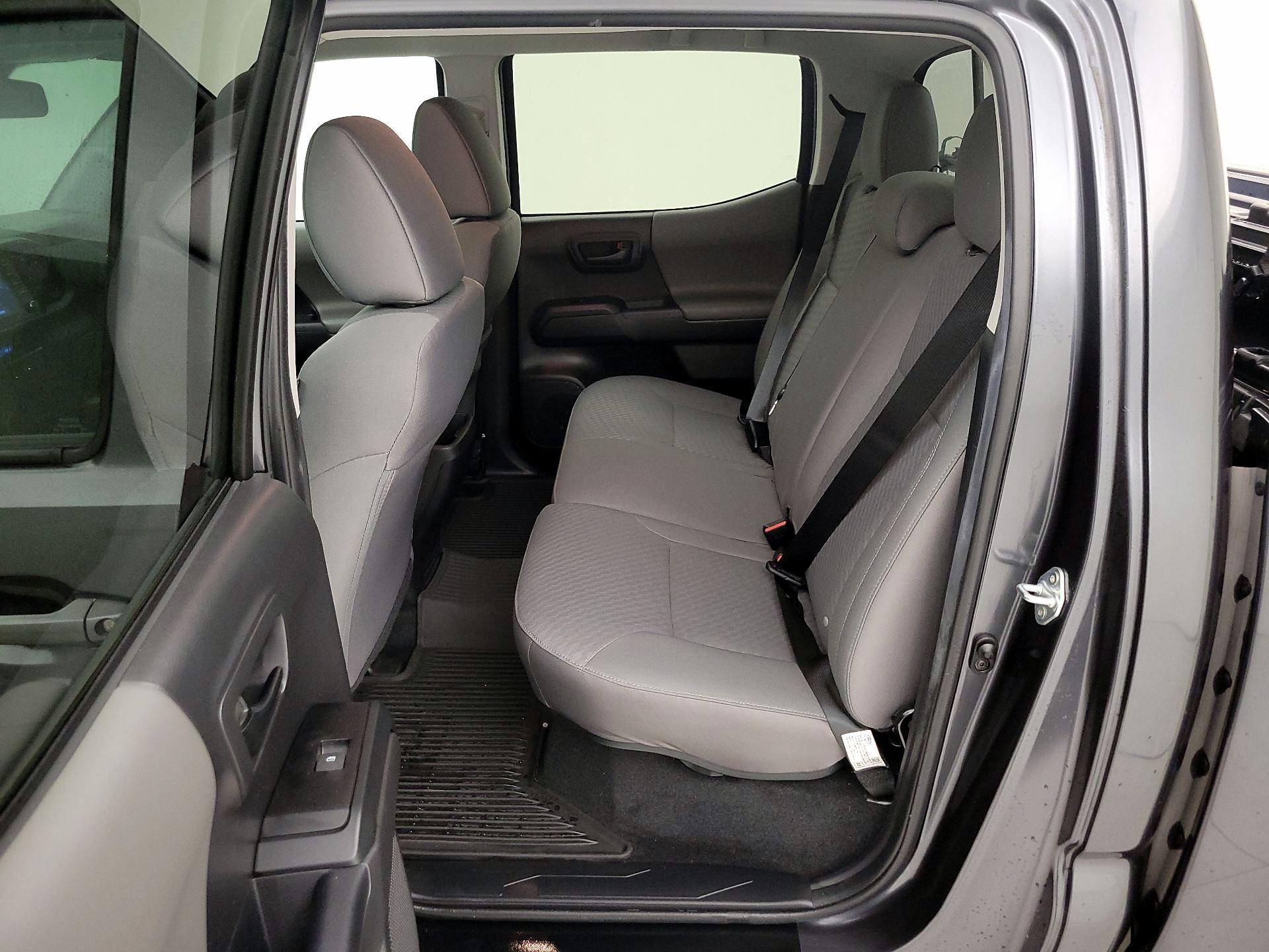 Thumbnail: 2022 Toyota Tacoma - 19