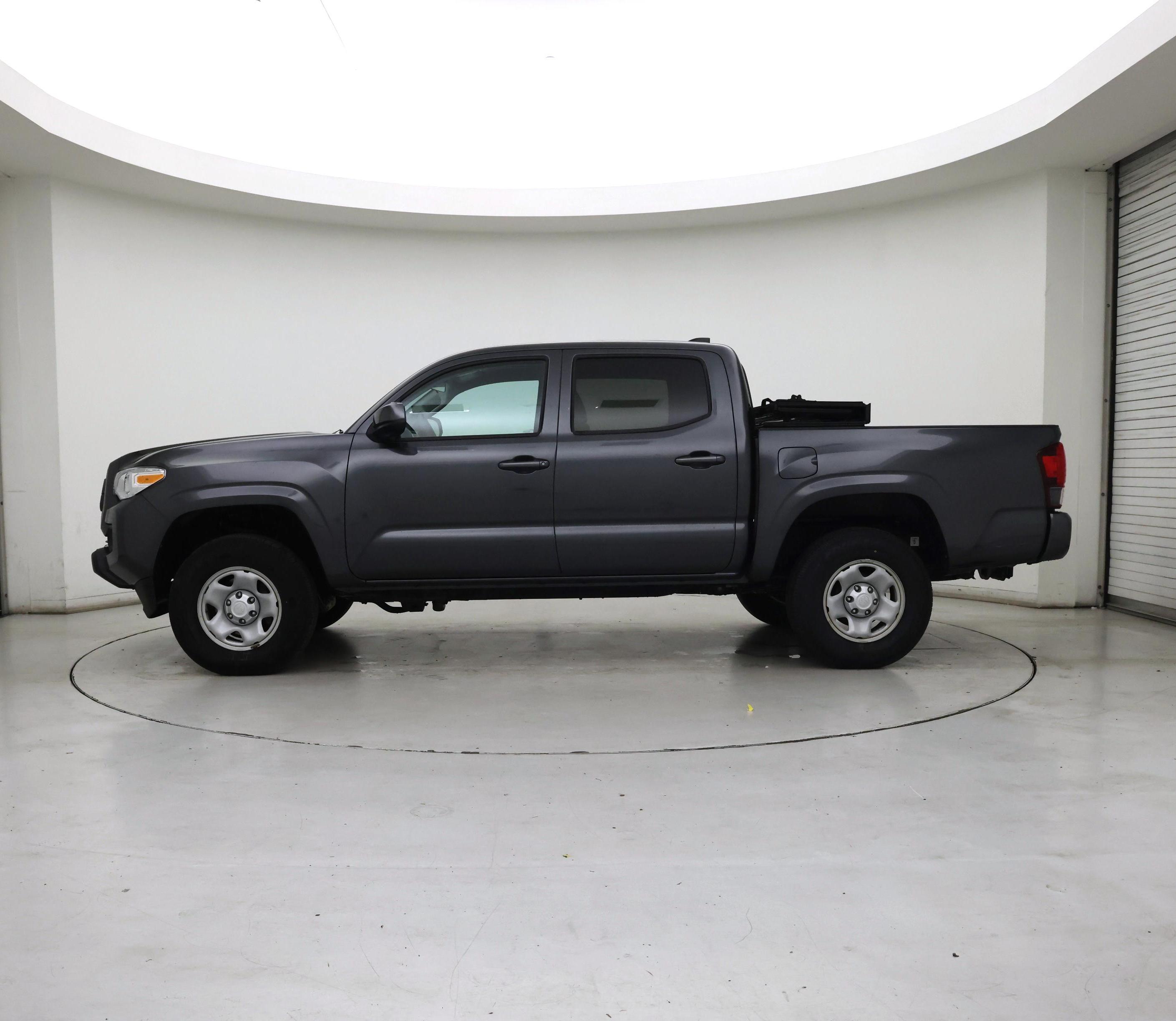 Thumbnail: 2022 Toyota Tacoma - 3