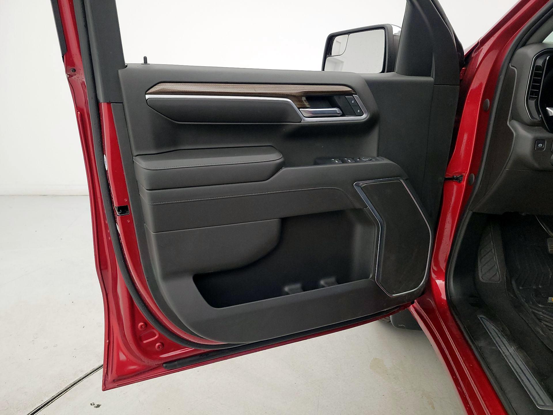 Thumbnail: 2022 Chevrolet Silverado 1500 - 12