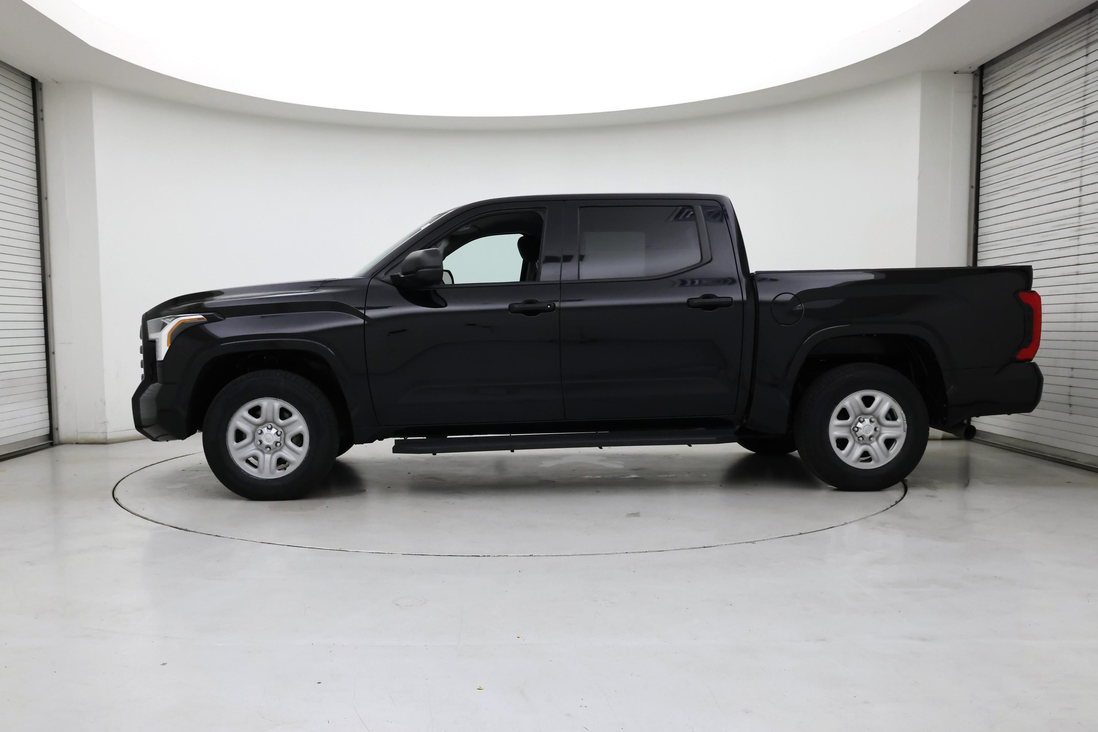 Thumbnail: 2022 Toyota Tundra - 3