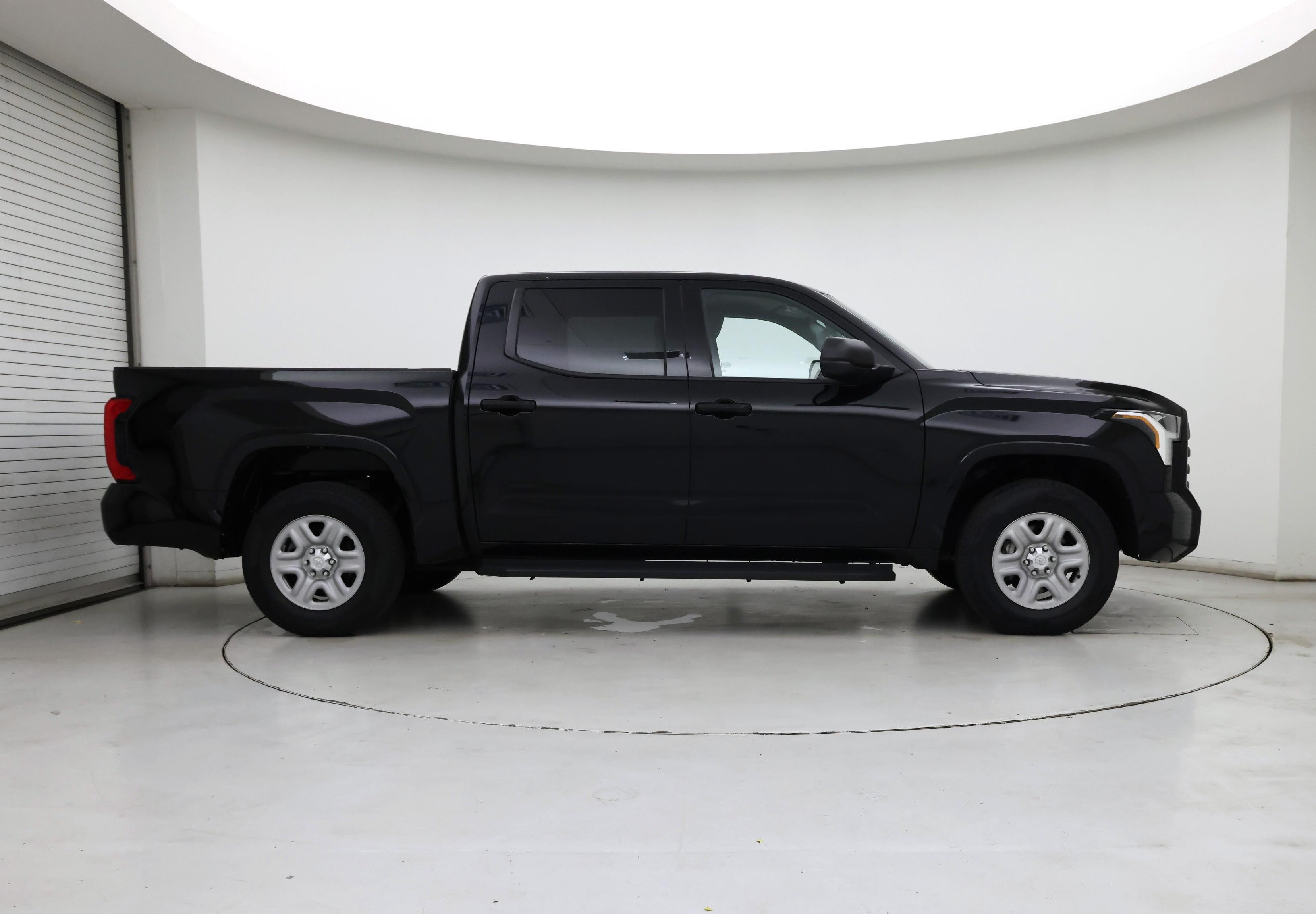 Thumbnail: 2022 Toyota Tundra - 7