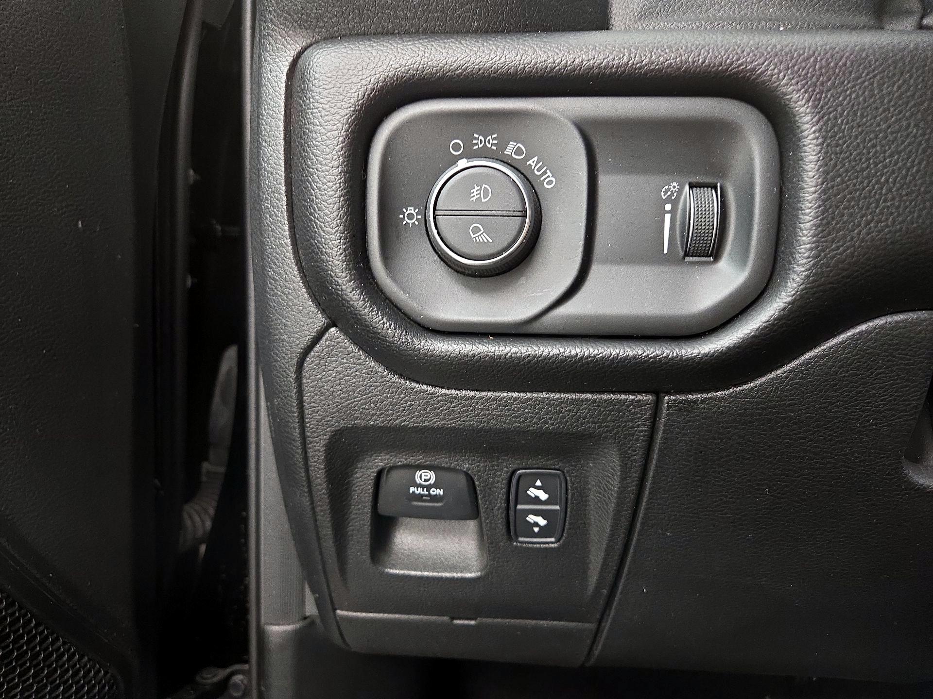 Thumbnail: 2022 RAM 1500 - 13