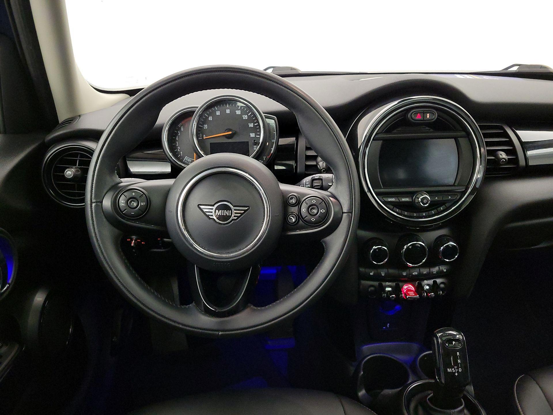 Thumbnail: 2021 MINI Cooper Hardtop - 10