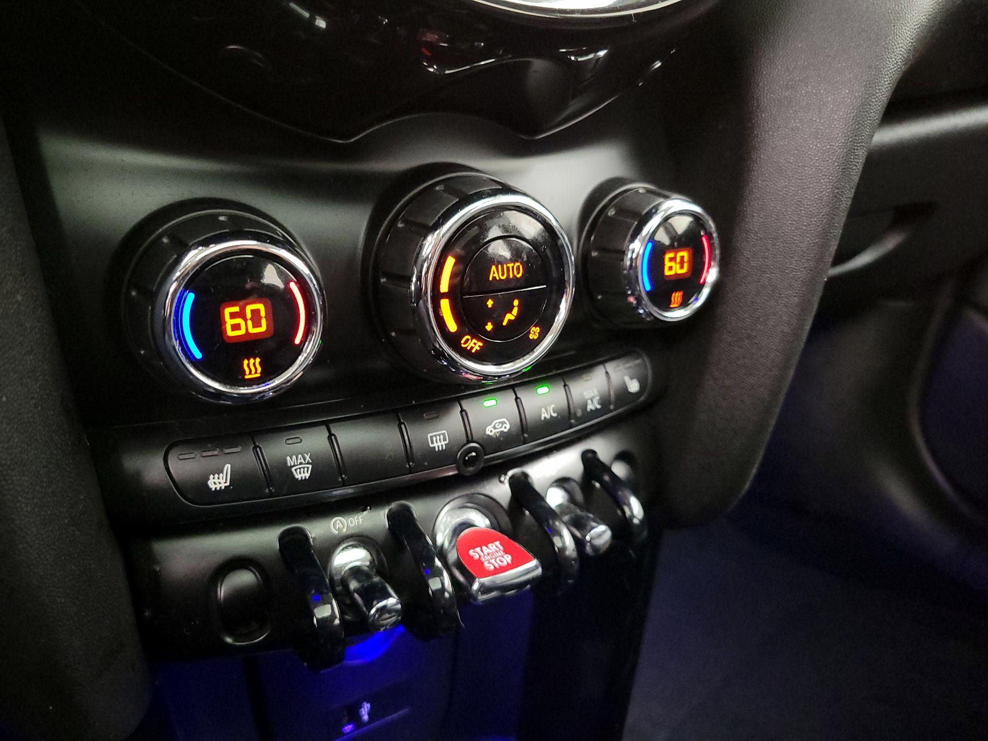 Thumbnail: 2021 MINI Cooper Hardtop - 16