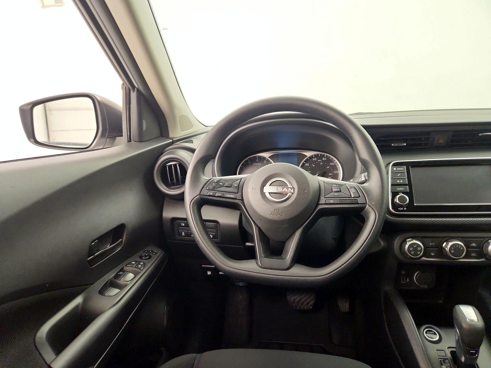 Thumbnail: 2023 Nissan Kicks - 10