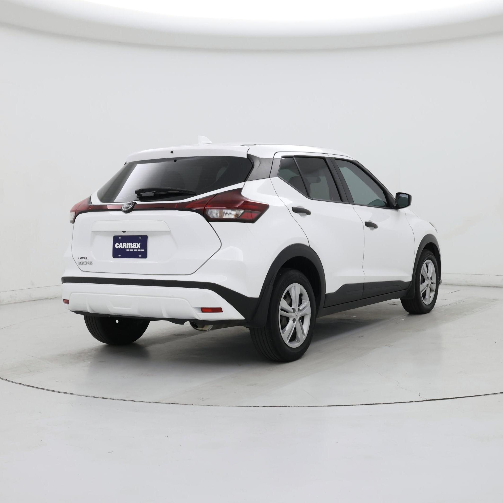 Thumbnail: 2023 Nissan Kicks - 8
