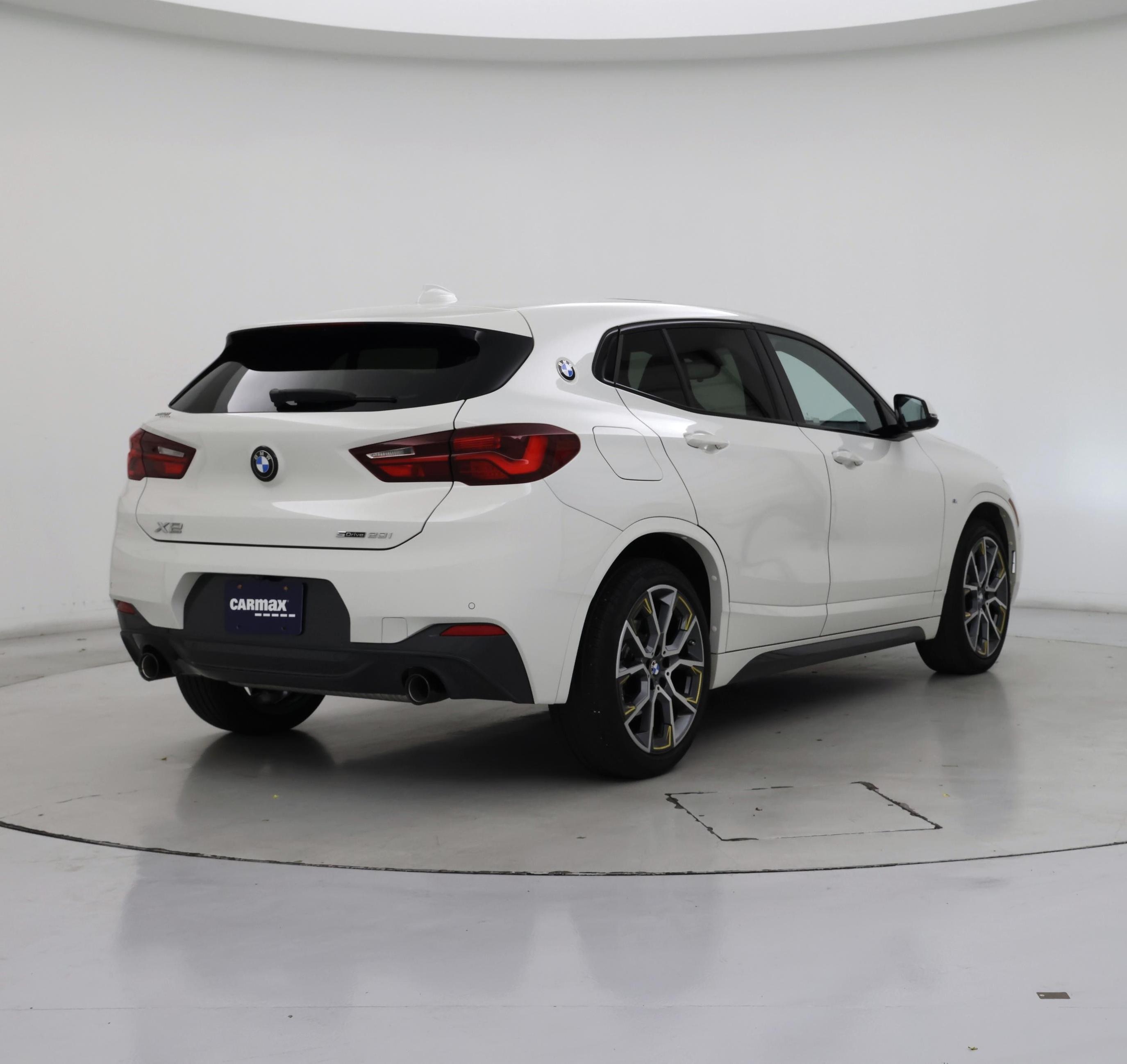 Thumbnail: 2023 BMW X2 - 8