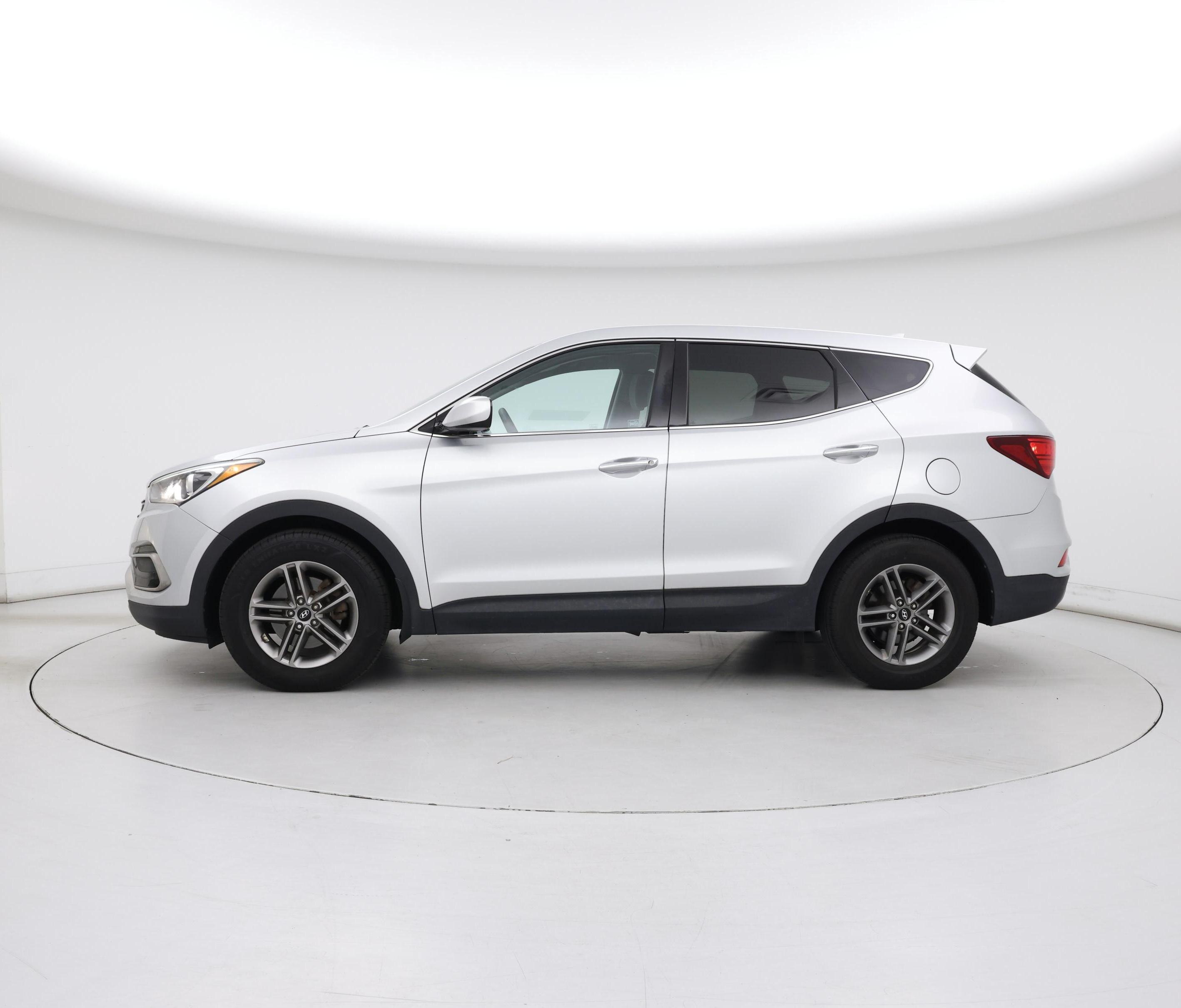 Thumbnail: 2017 Hyundai Santa Fe - 3