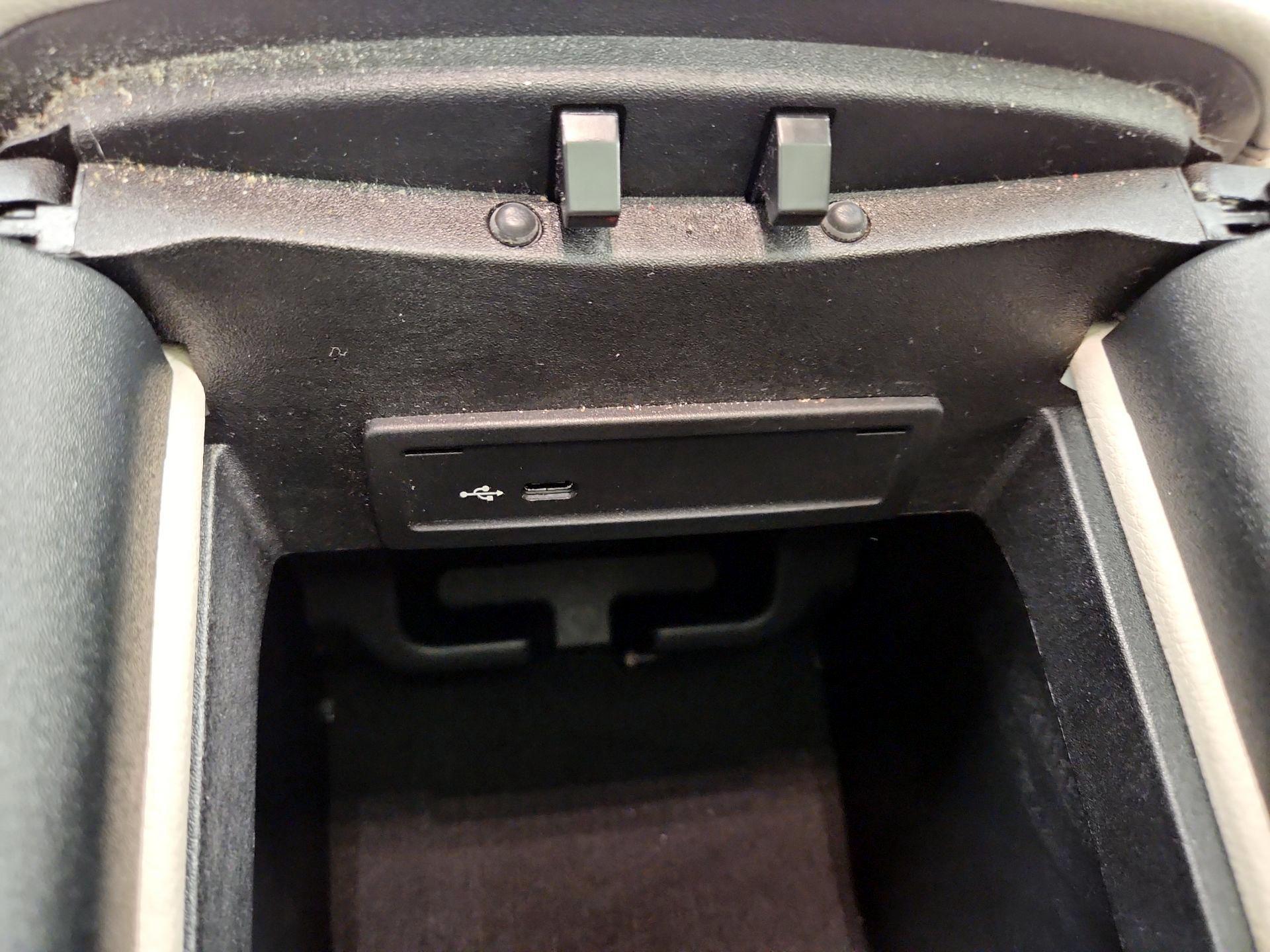 Thumbnail: 2022 Mercedes-Benz GLE - 19