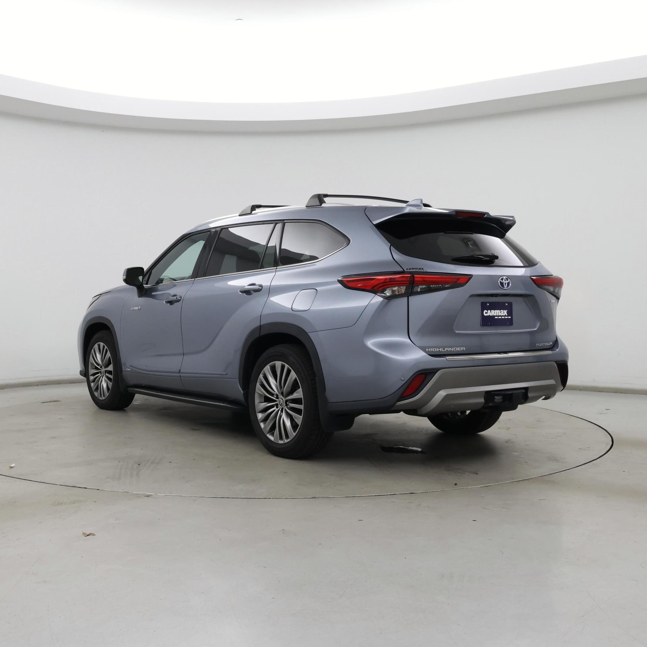 Thumbnail: 2021 Toyota Highlander - 2