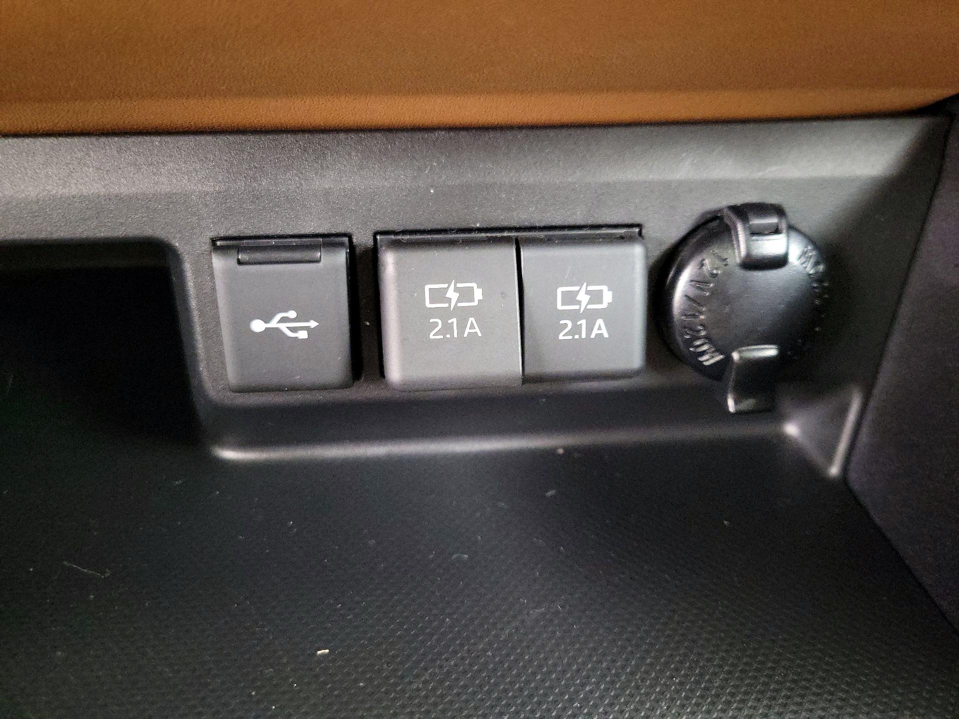Thumbnail: 2021 Toyota Highlander - 19