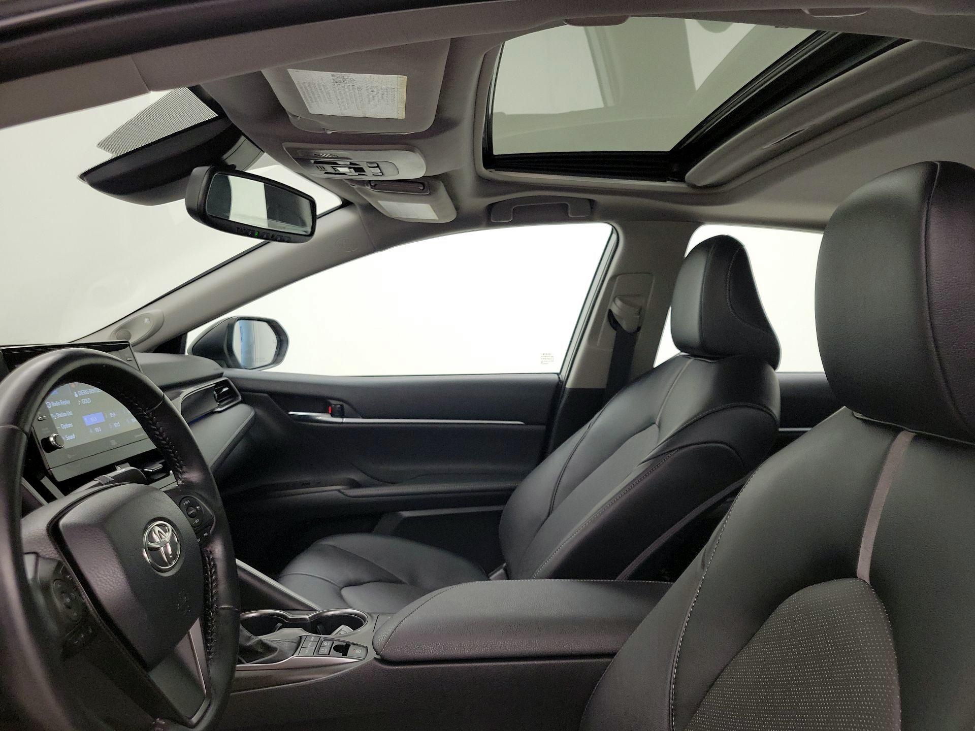 Thumbnail: 2022 Toyota Camry - 20