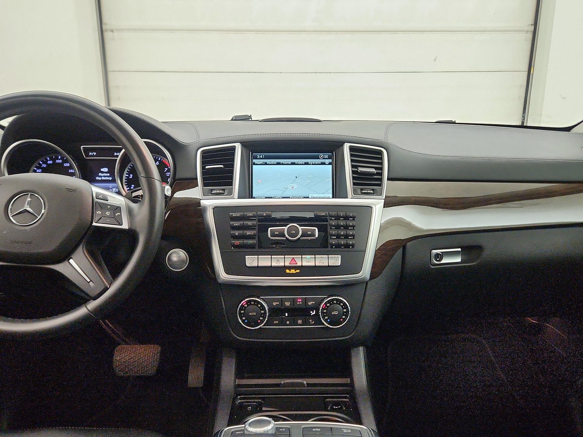 Thumbnail: 2015 Mercedes-Benz GL-Class - 9