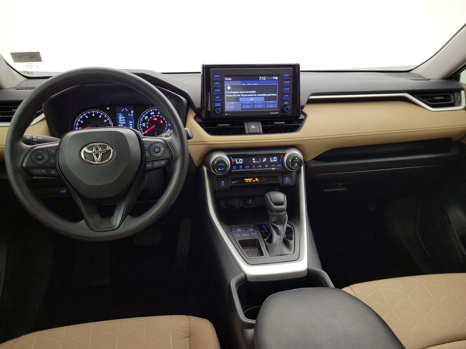 Thumbnail: 2022 Toyota RAV4 - 9