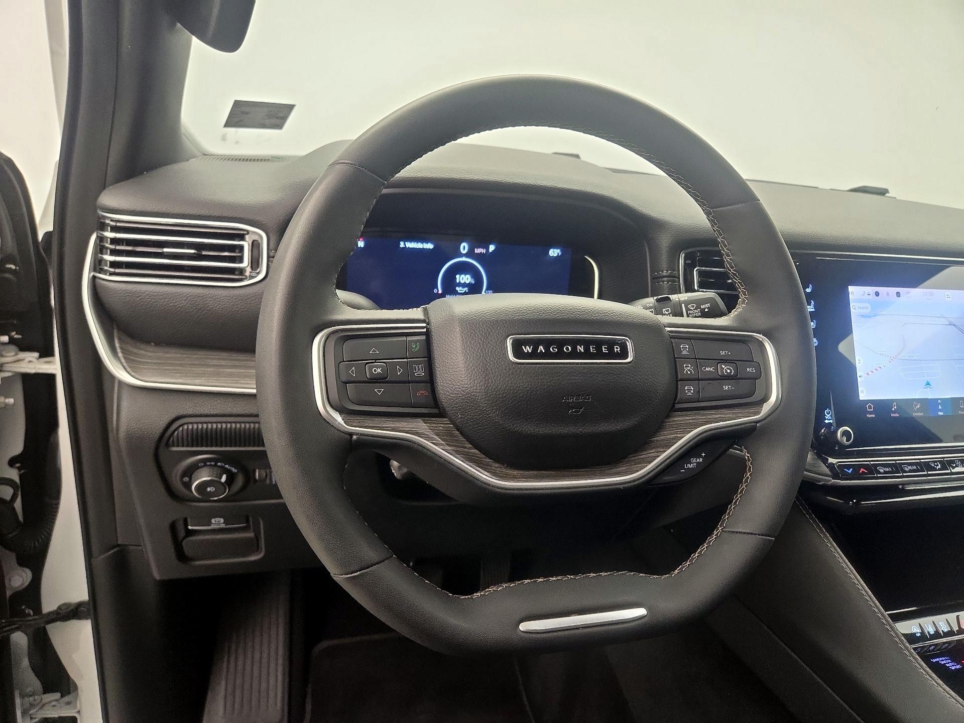 Thumbnail: 2024 Jeep Wagoneer - 10