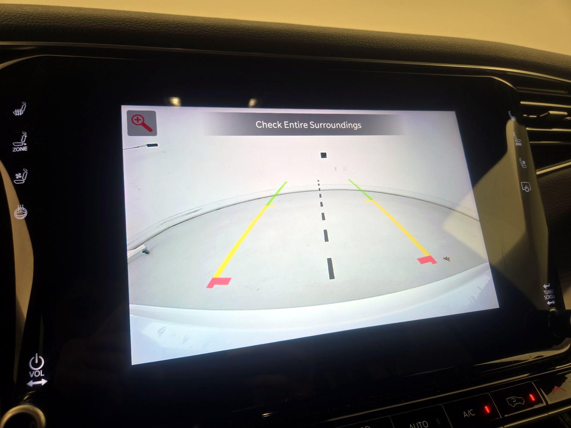 Thumbnail: 2024 Jeep Wagoneer - 15