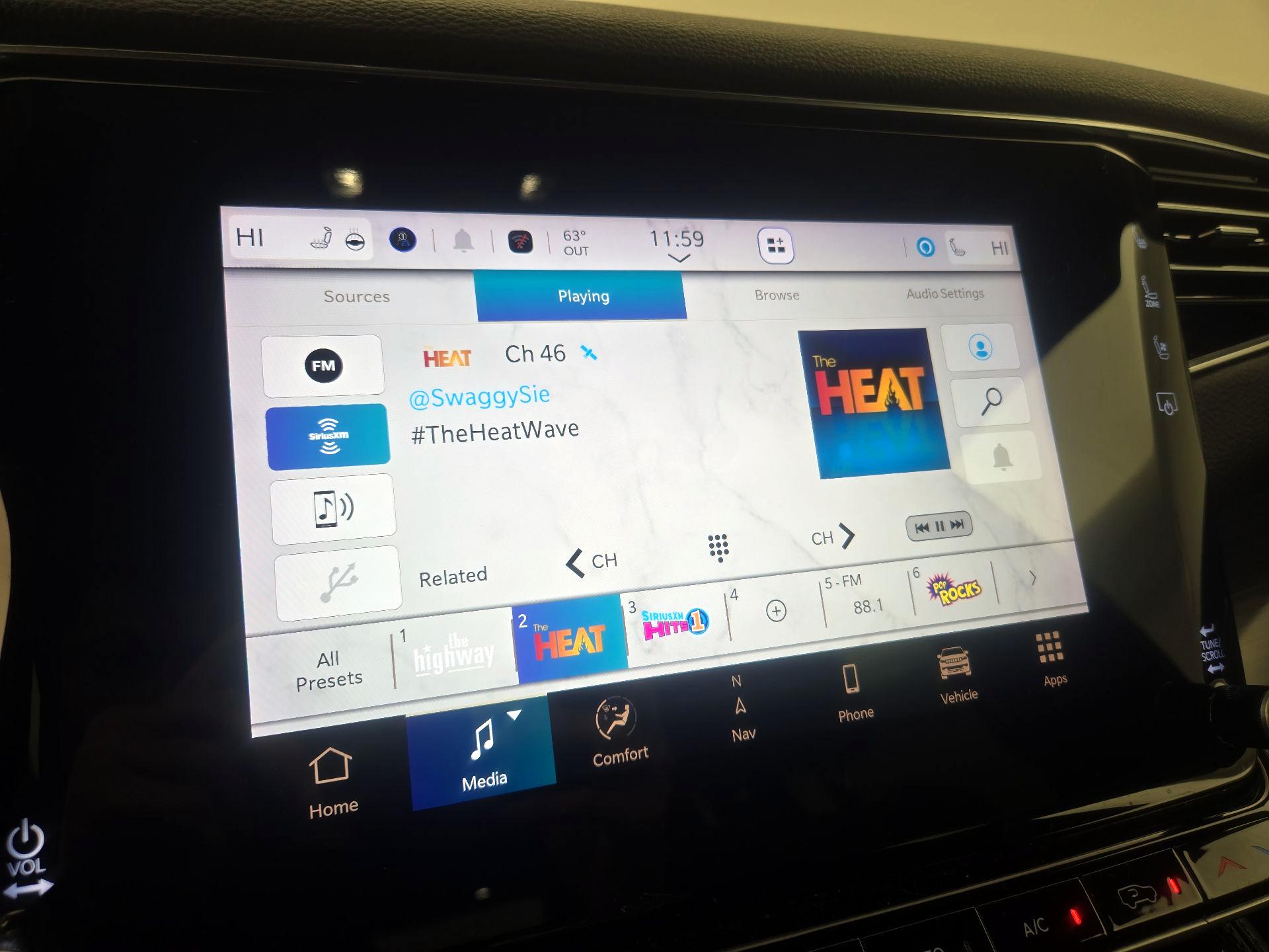 Thumbnail: 2024 Jeep Wagoneer - 16