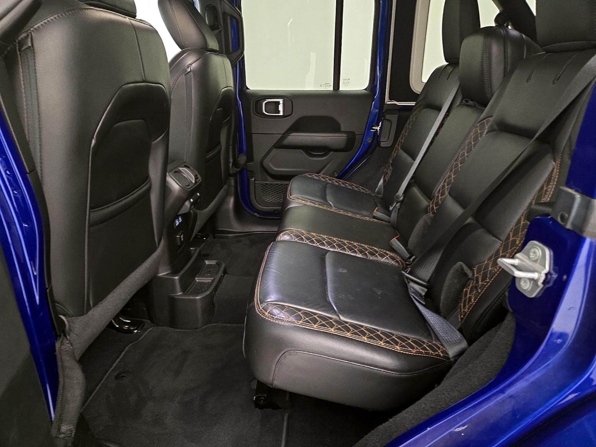 Thumbnail: 2020 Jeep Wrangler - 18